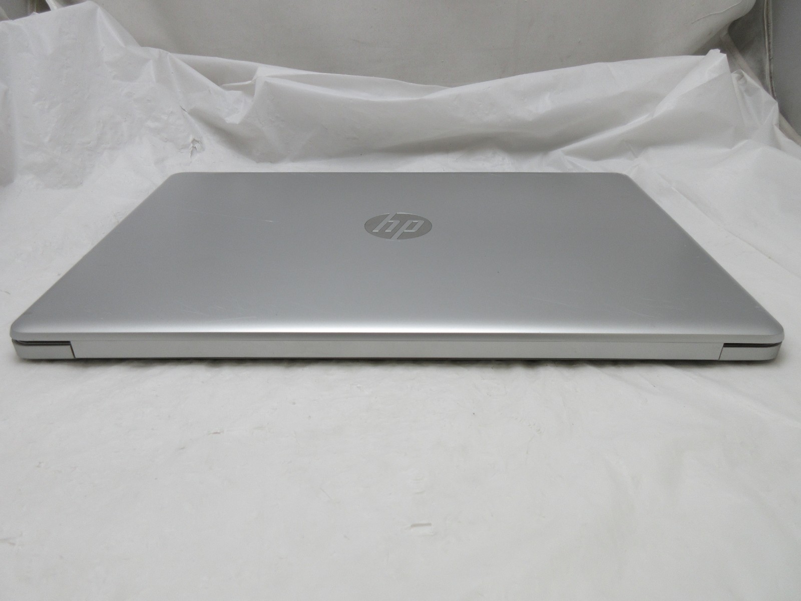 HP Pavilion 17-BY3051CL 17.3″ : i5-1035G1 1.0GHz : 8GB RAM : 256GB SSD : Grade C