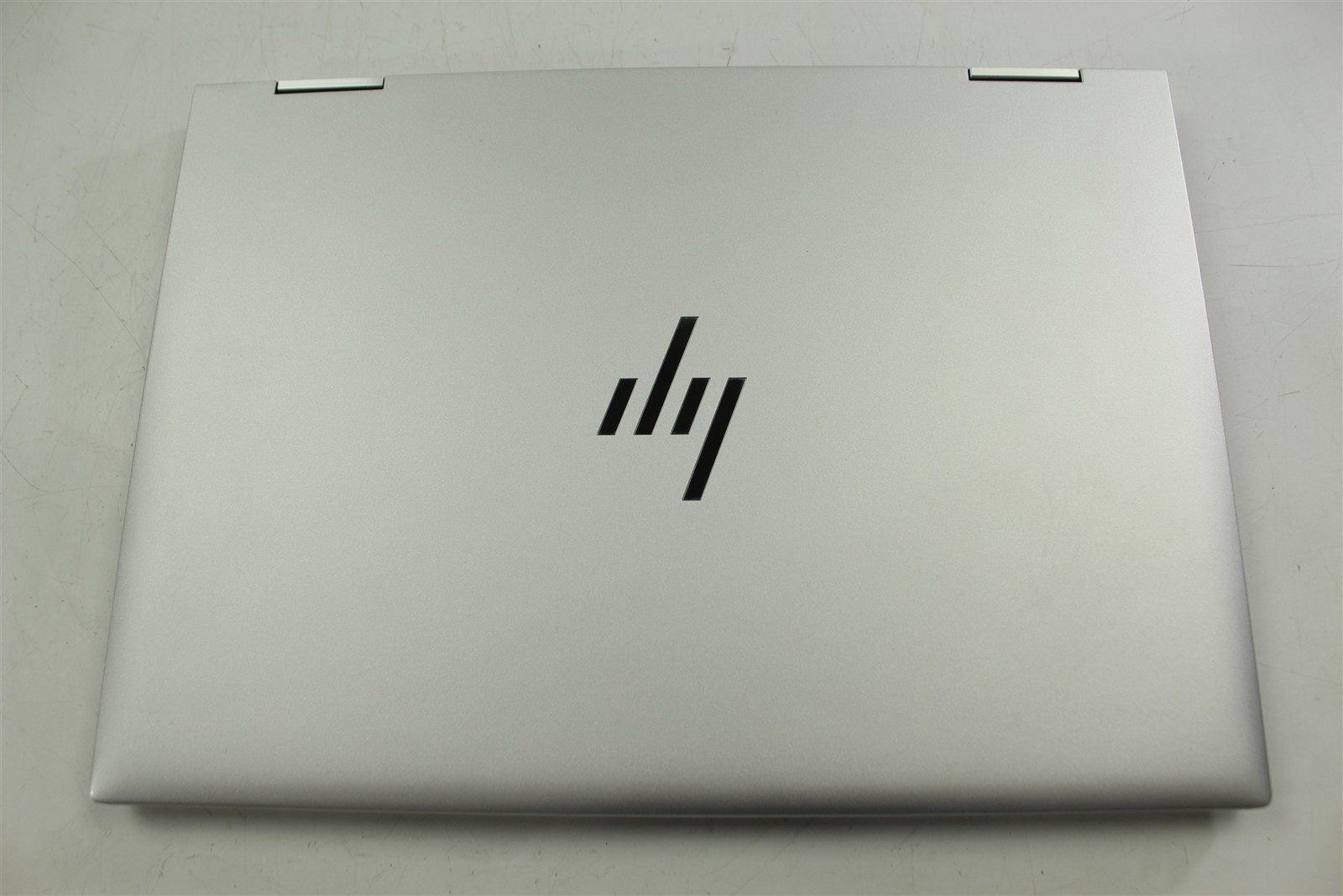 HP EliteBook x360 1040 G9 14″ i5-1245U 1.6GHz 256GB SSD 16GB RAM W11P