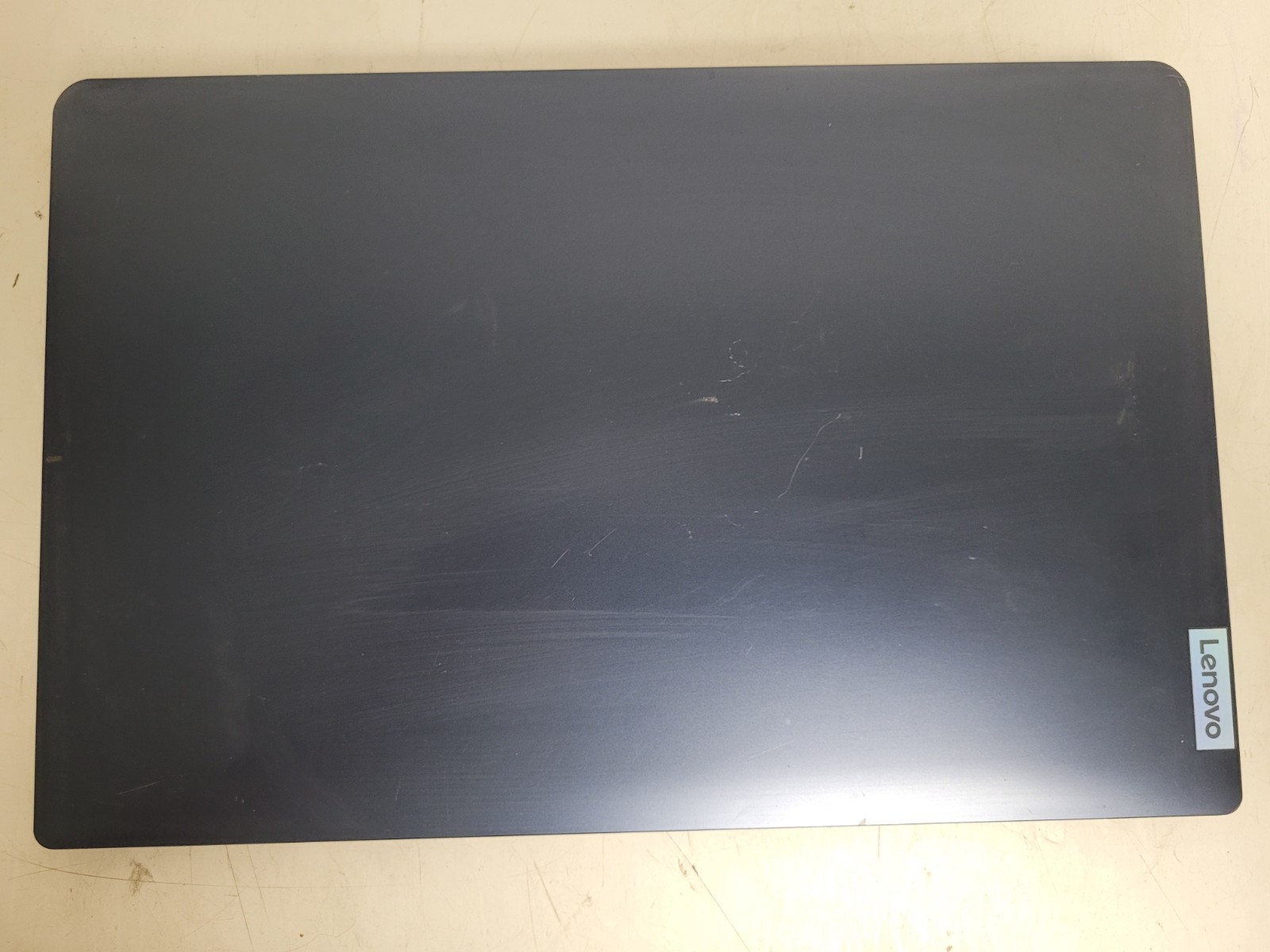 Lenovo ideapad 1 15AMN7 15.6″touch rayzen5 7520u 8gb ram 256gb ssd w11p MP2MKTE2