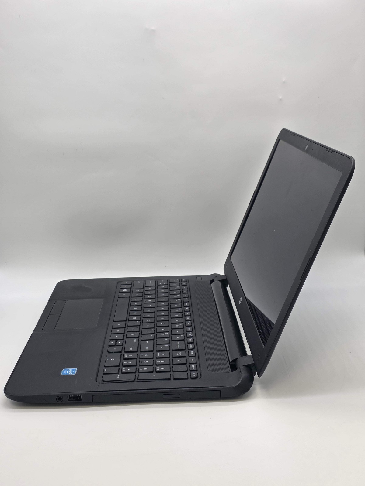 HP 15-1223wm Intel Celeron CPU N3050 4GB RAM 500GB 15-inch Laptop Used