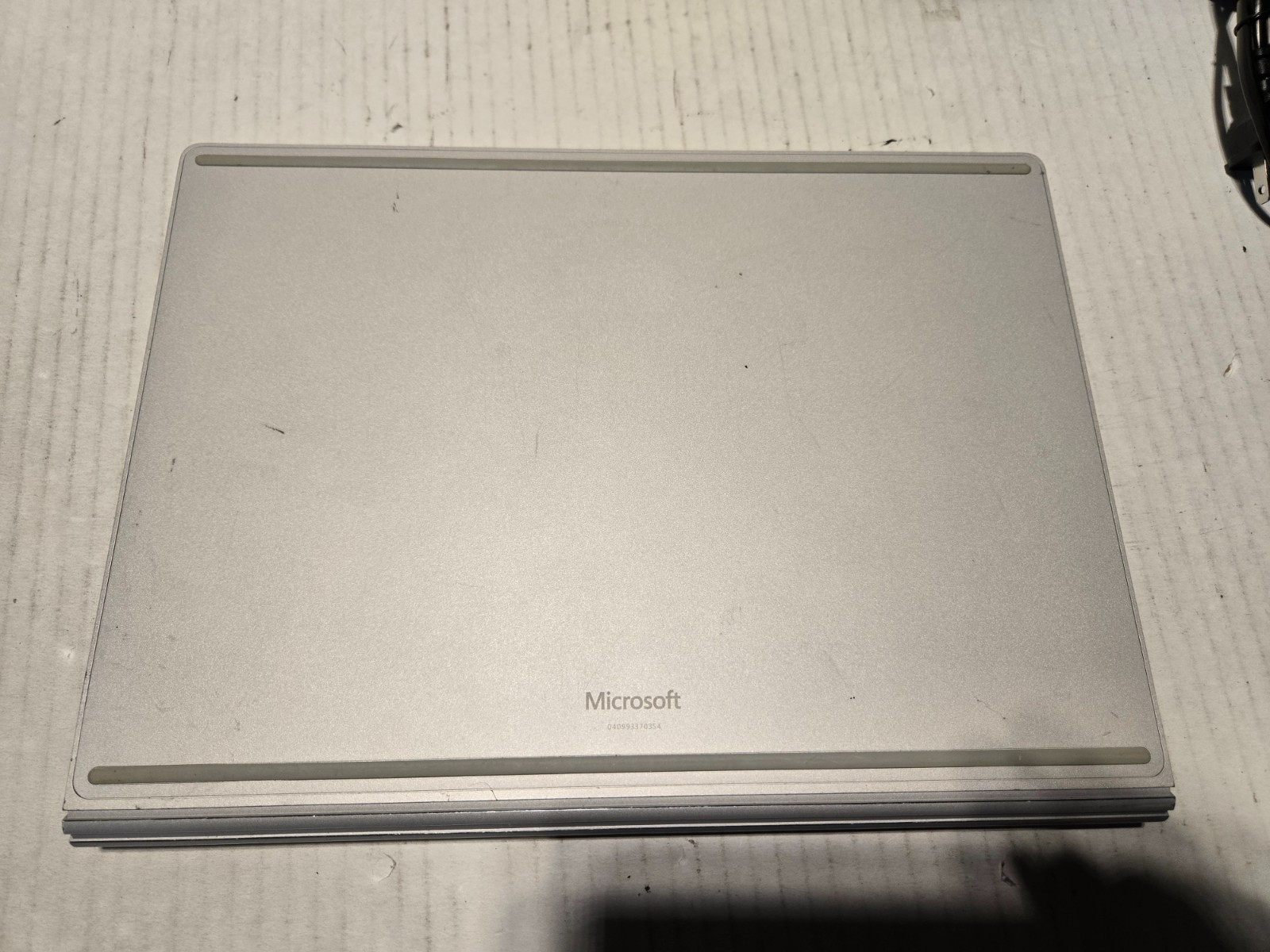 Microsoft Surface Book 13.3″ Touch Laptop Core i5-6300U 8GB 256GB Win10 Nice One