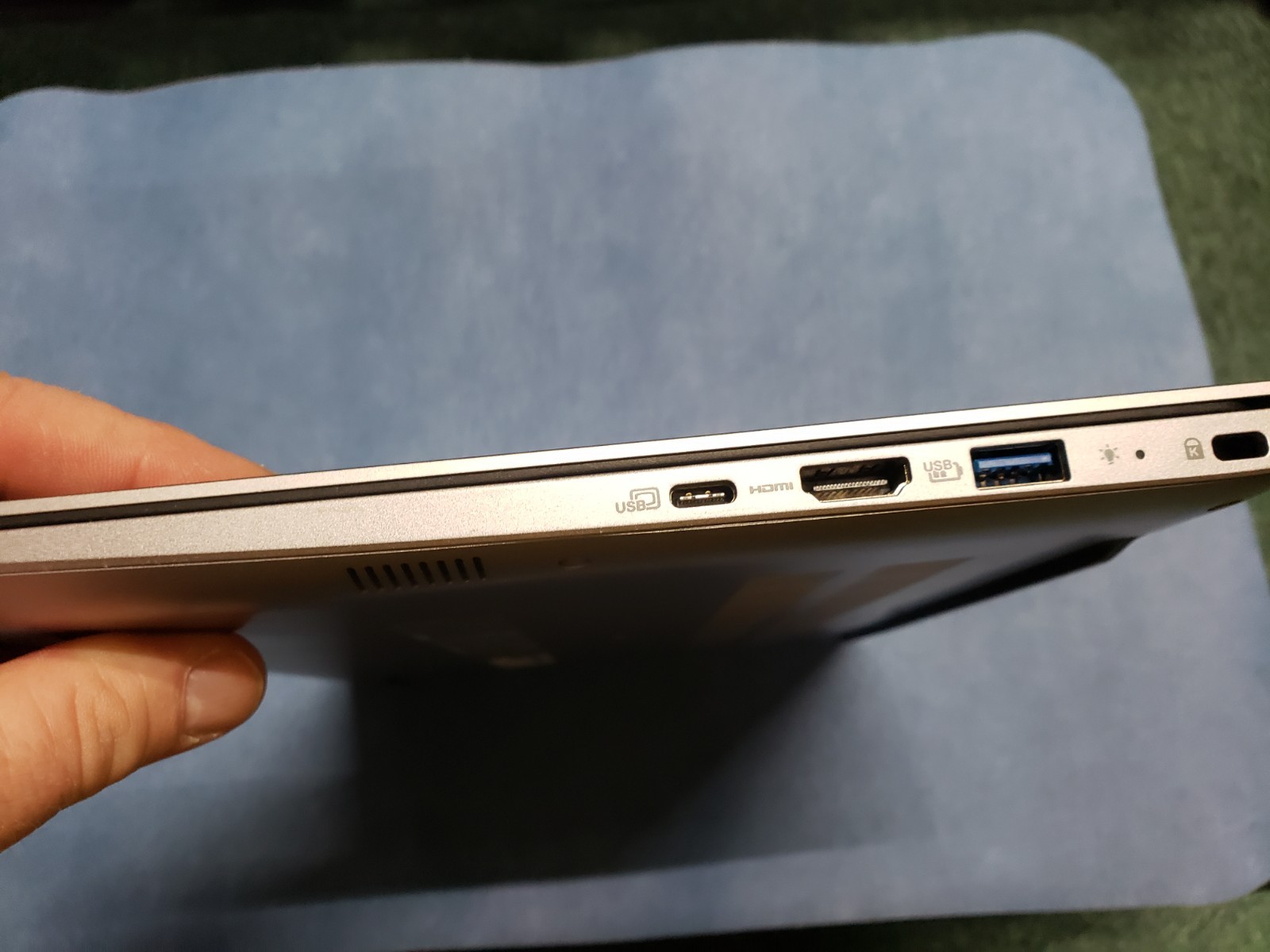 Acer N18H2 laptop SF313-51-39BU i3-8130u 2.20 ghz 8gb ram 128gb ssd for parts