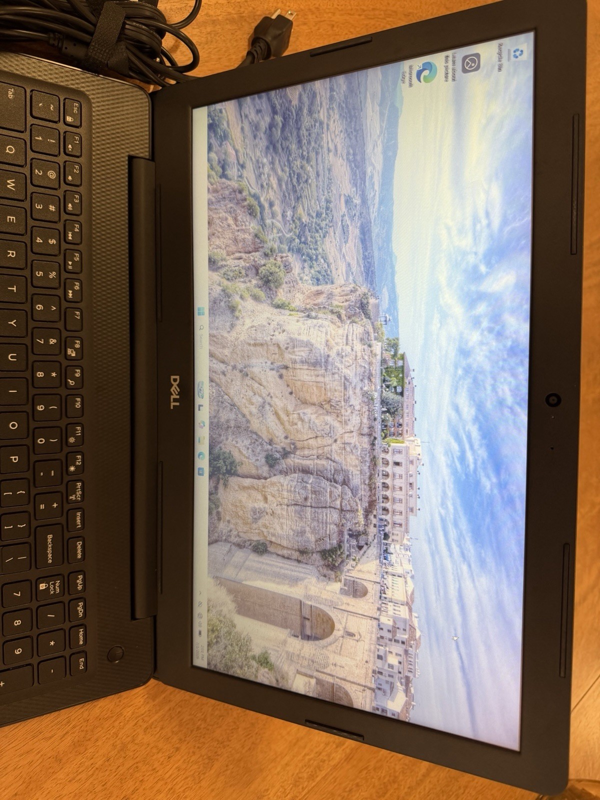 Dell Inspiron 15 i7 8th Gen 12GB RAM 1TB HDD Windows 11 Home W/ Charger