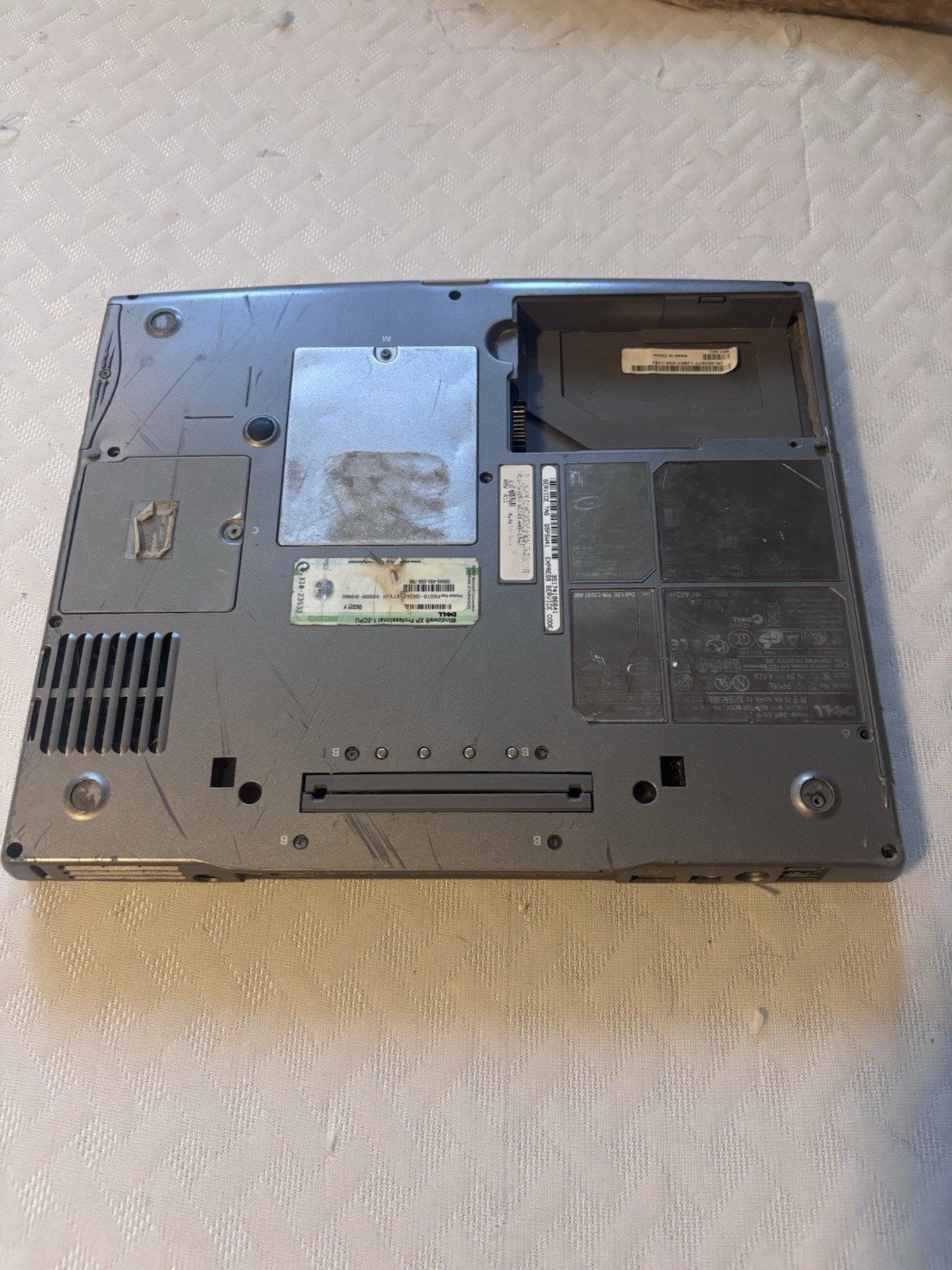 dell latitude d600 laptop for parts and repair