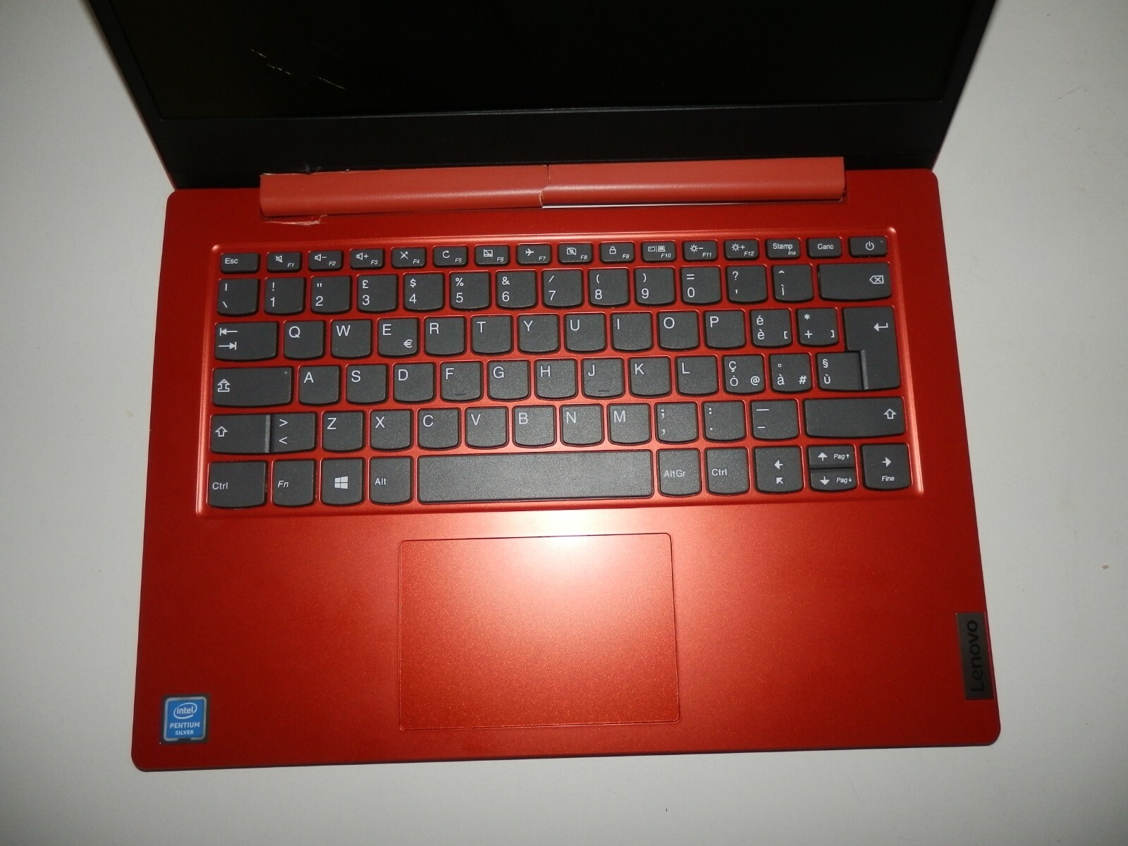 Lenovo IdeaPad 1 14IGL05, Intel Pentium N5030, 4GB Ram, 14″ inch, for parts faulty