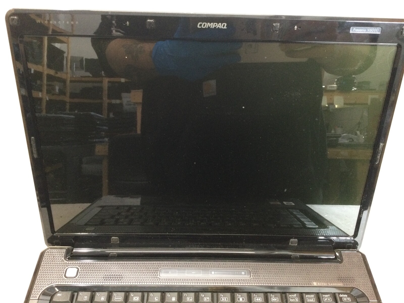 HP PRESARIO V6000 – 1GB RAM – AMD TURION 64 – FOR PARTS – READ DESCRIPTION – BB!