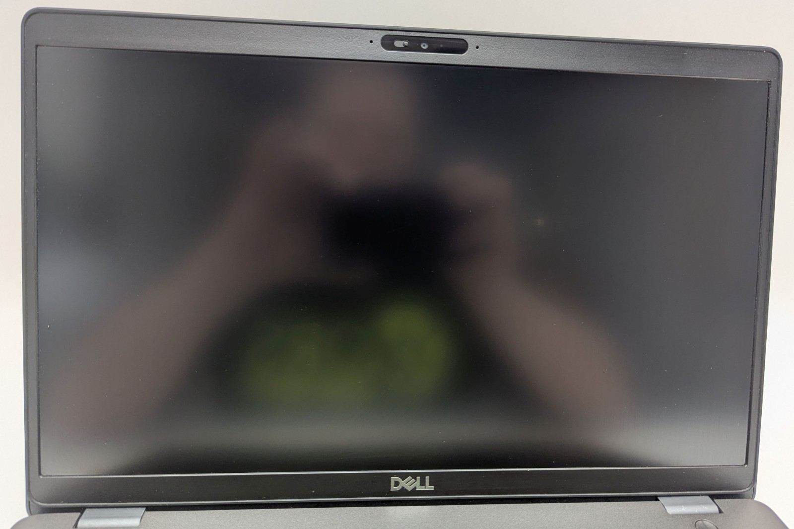 Incomplete Dell Latitude 5500 15.6″ Laptop Intel Core i5-8265U 1.60GHz 16GB RAM