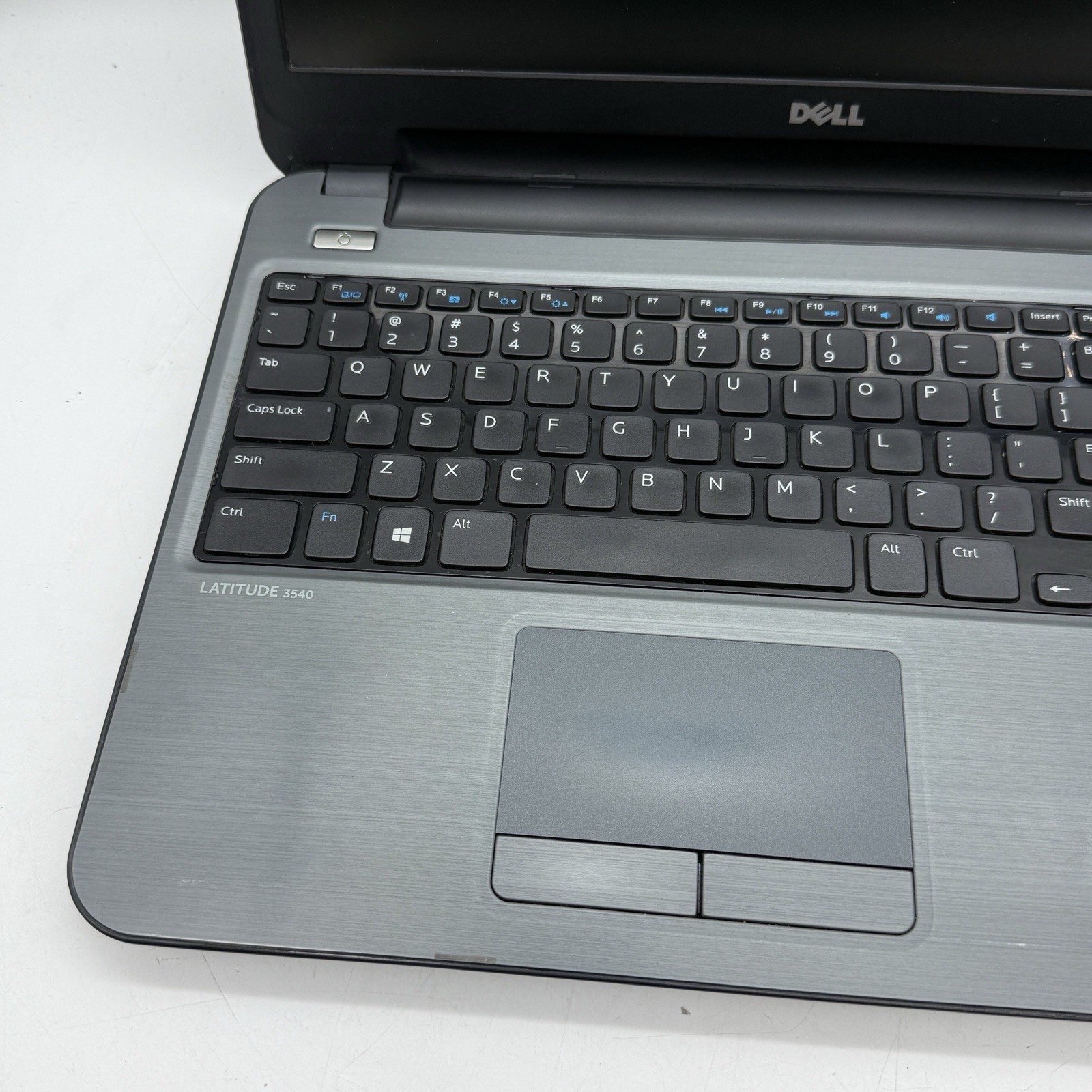 Dell Latitude 3540 Laptop 15.6″ Intel Core i5 – 8GB RAM NO HDD – READ – (L30)