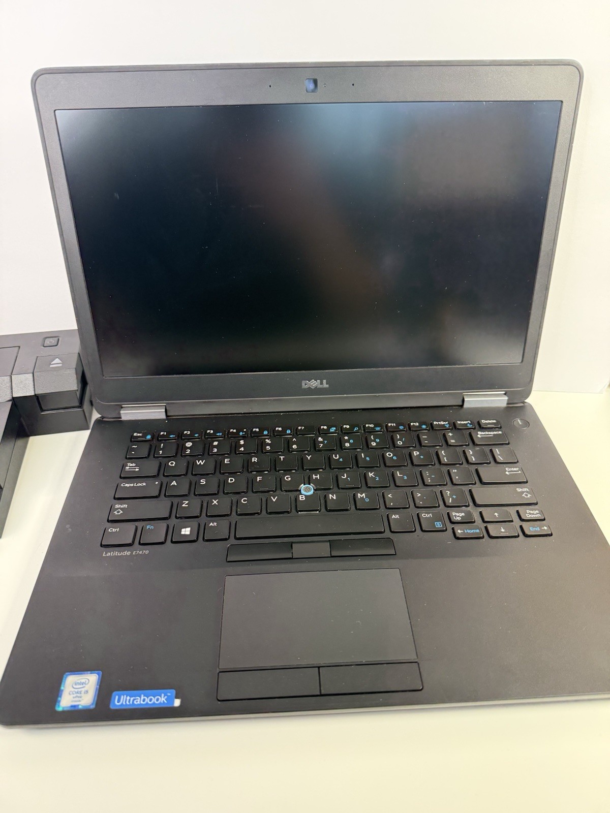 Dell Latitude E7470 Intel Core i5-6300U 2.40GHz 14″ HD 8GB With Dock No HD