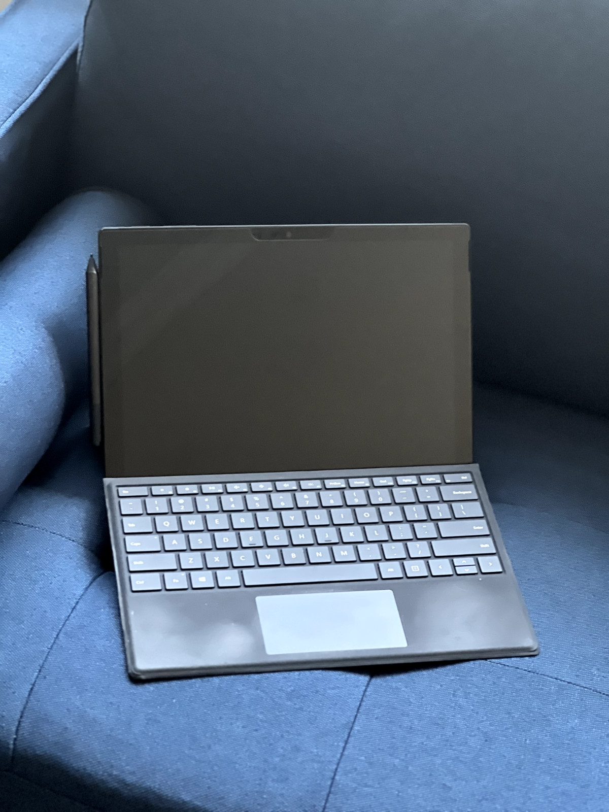 Microsoft Surface Pro 7 12.3″ Intel Core i5-1035G4 8GB/256GB Laptop w/ Keyboard