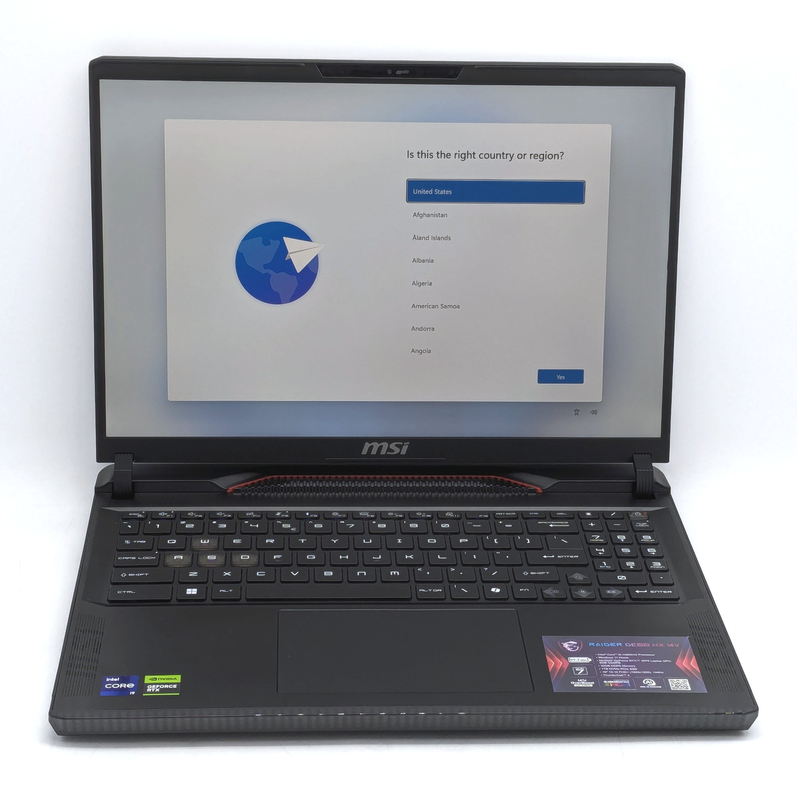 MSI Raider GE68 HX 14VGG 16″ i9-14900HX 32GB DDR5 1TB SSD RTX 4070 Windows 11H
