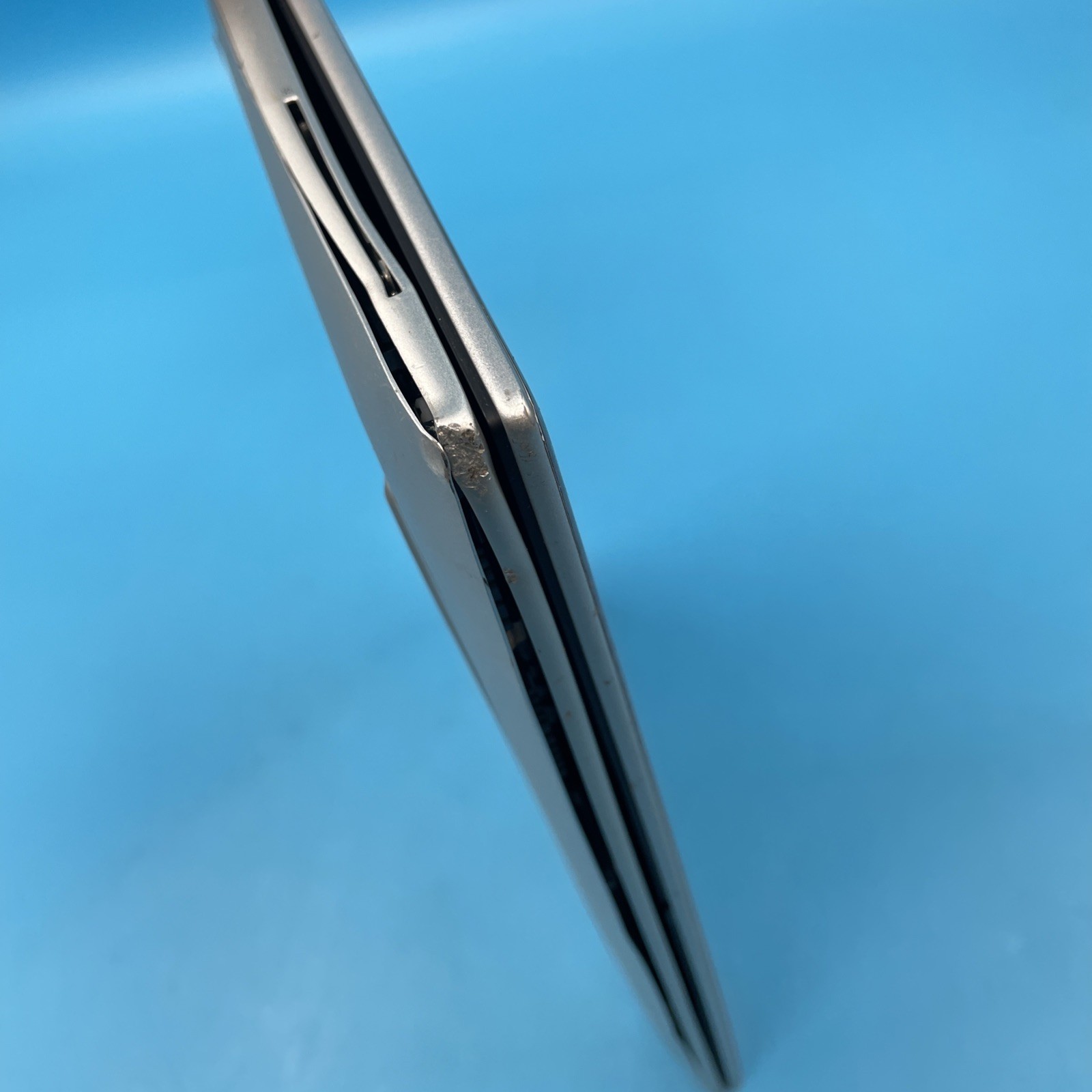 HP EliteBook 840 G11 | Ultra 5 135U | 32GB RAM | 512GB SSD | NO OS | 89% | E910