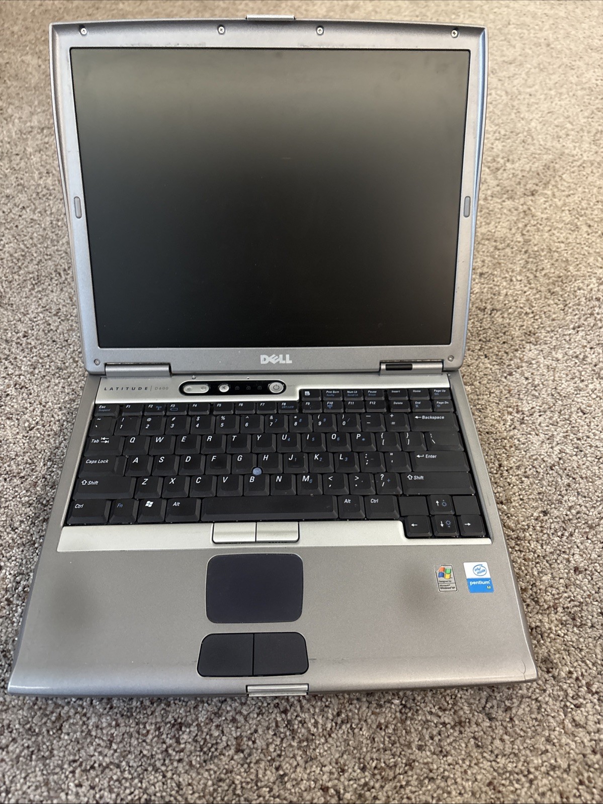 Dell Latitude D600, 1gb ram, 30gb HDD, Intel Pentium M, NO BATTERY