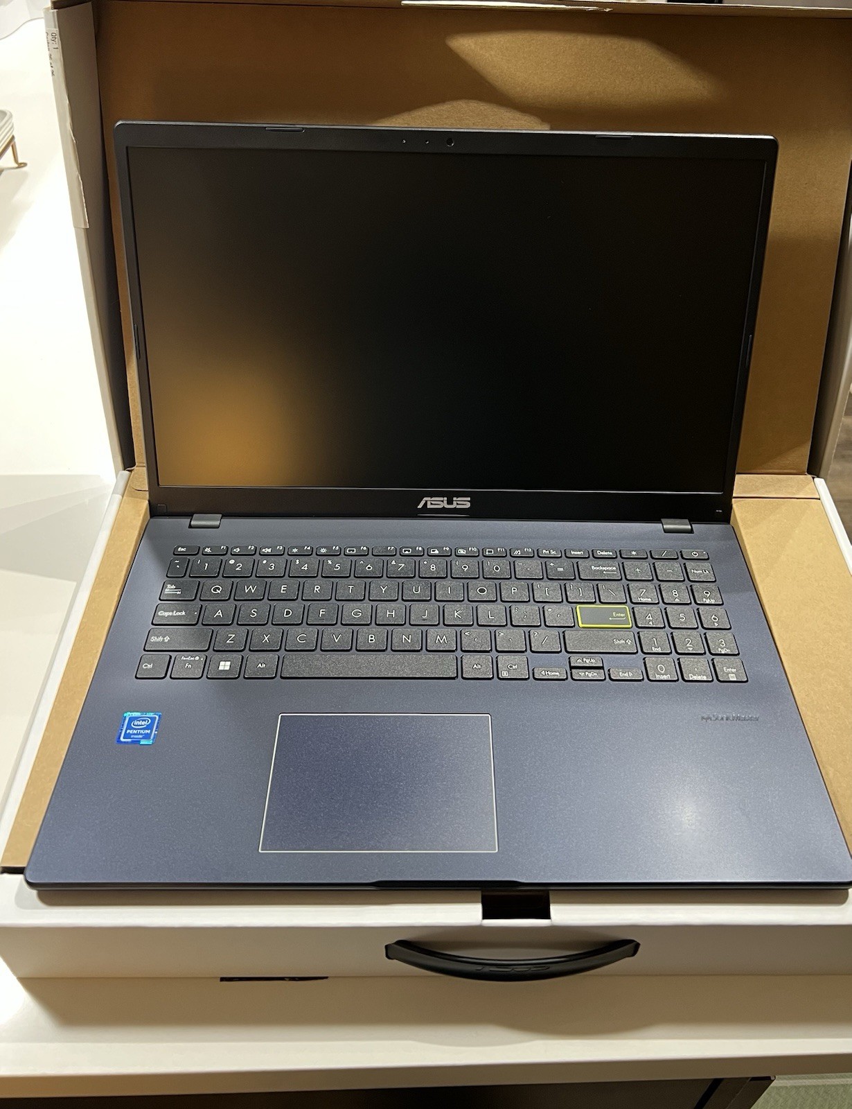 ASUS E510 L510MA 15″ Intel Celeron N4020 1.1GHz 4GB RAM 128GB SSD w/ Charger!
