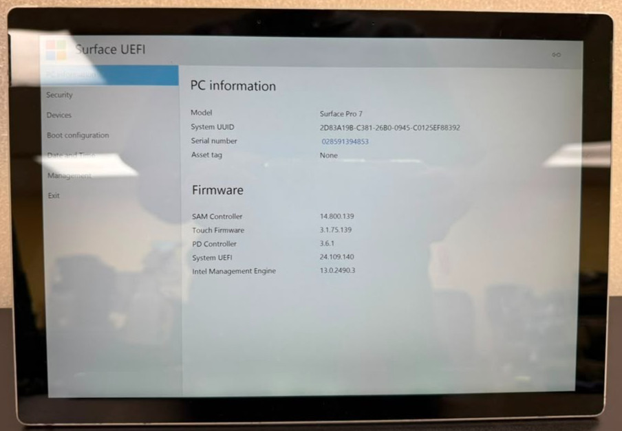 Microsoft Surface Pro 7 i5-1035G4 8GB RAM 256GB SSD 12.3″ Touch White Spot Used
