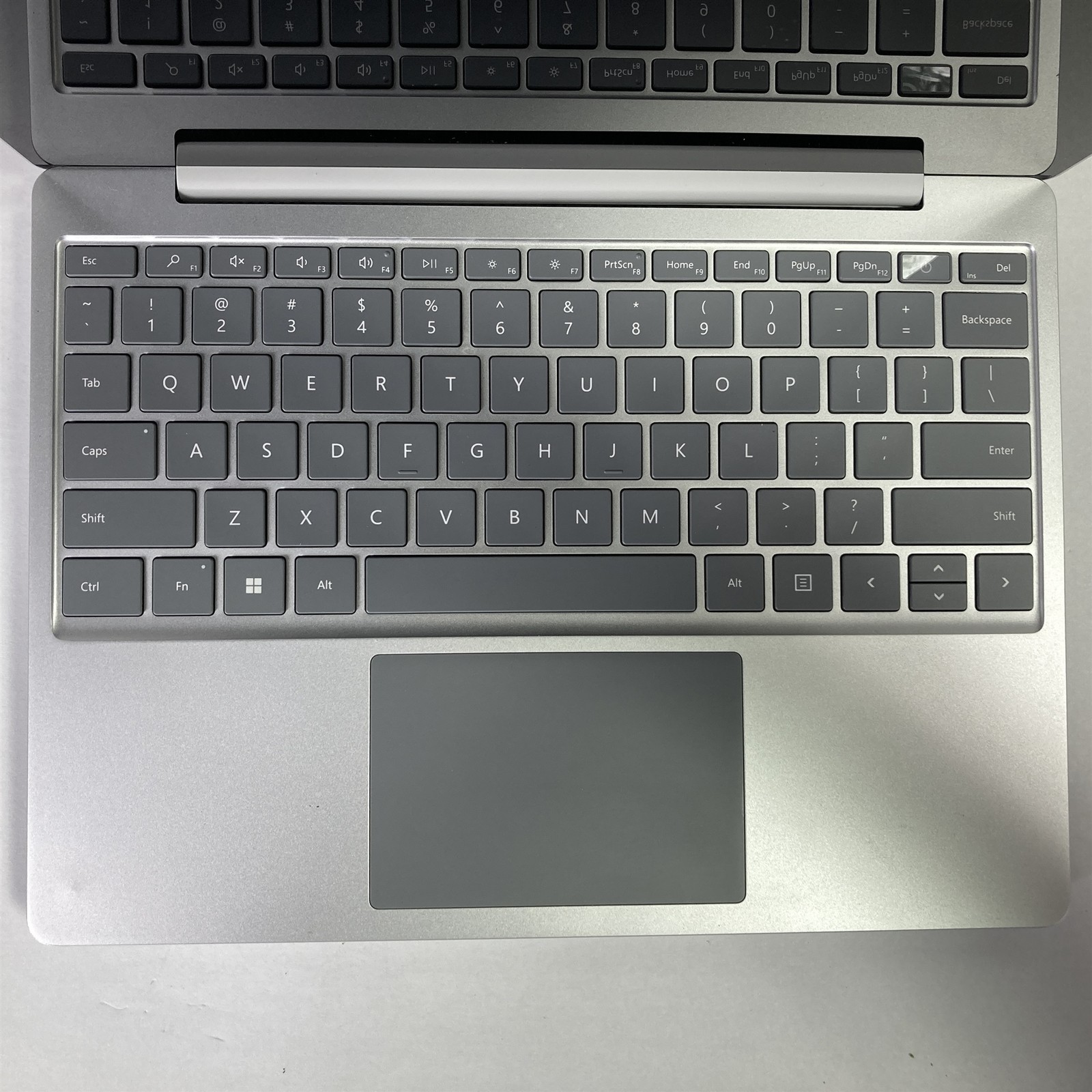 Microsoft Surface Laptop Go 2 12.4″ i5-1135G7 2.4GHz 16GB 256GB NVMe SSD – Win11
