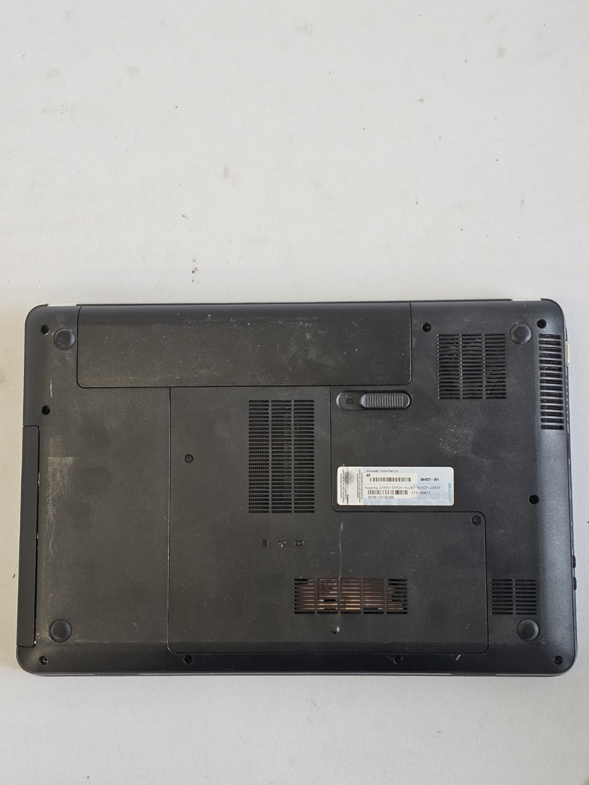 HP Pavilion g4-1117dx Laptop – AMD A4-3330M – 4GB RAM – Parts/Repair – READ