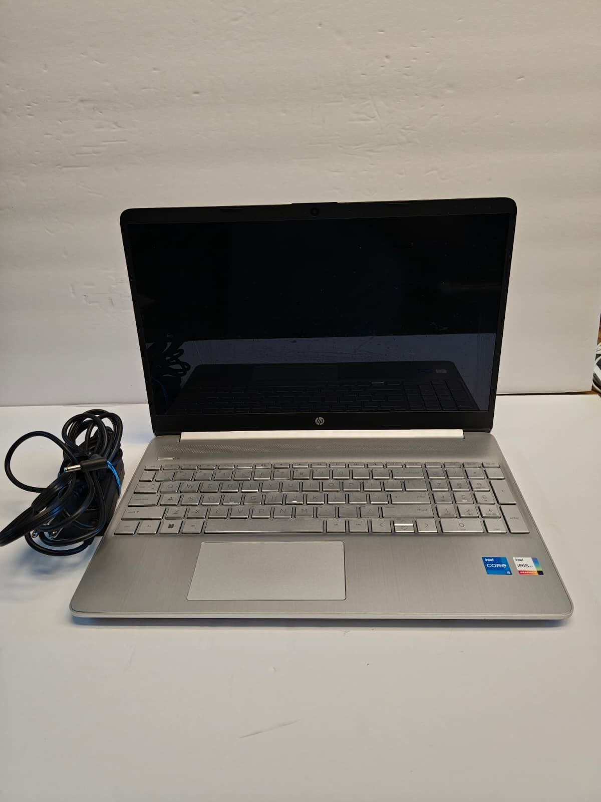 HP 15 dy2703dx Touch Core i5 11th Gen 12GB Ram 512GB SSD NVME Windows 11 Pro