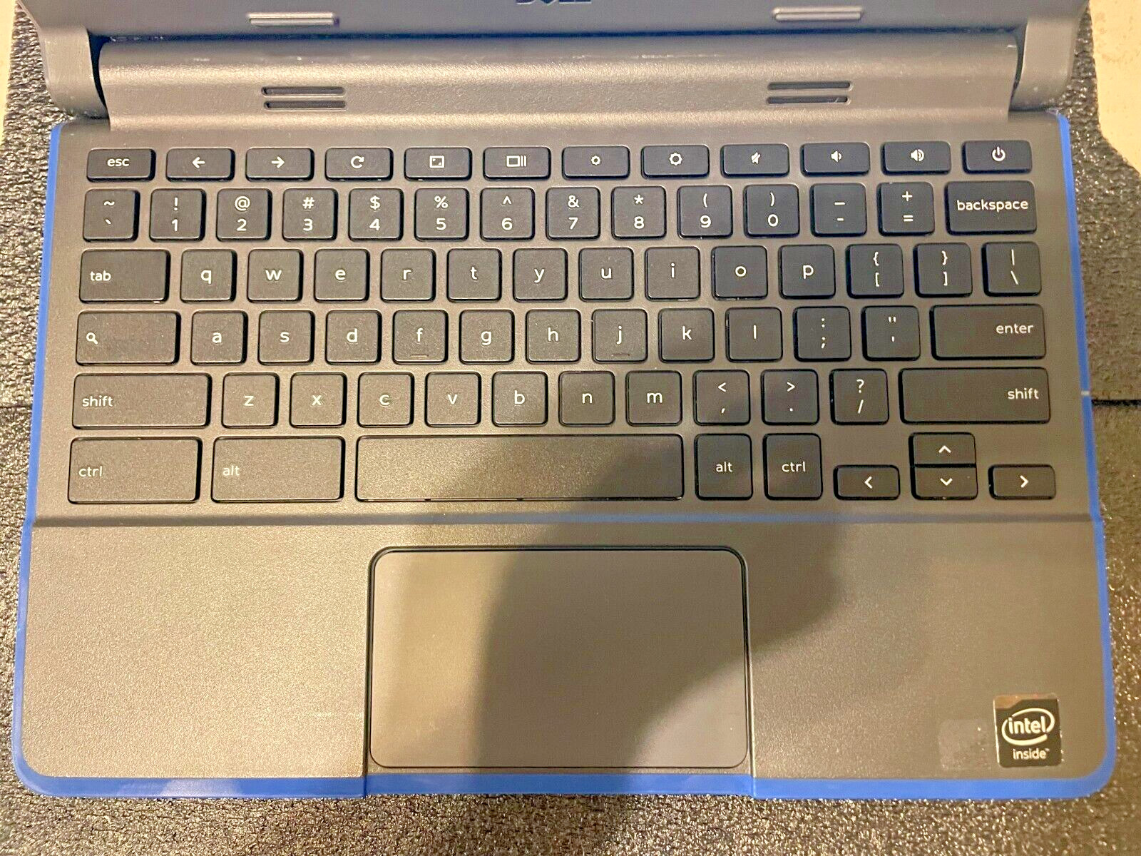DELL CHROMEBOOK 11 P22T WITH CHARGER
