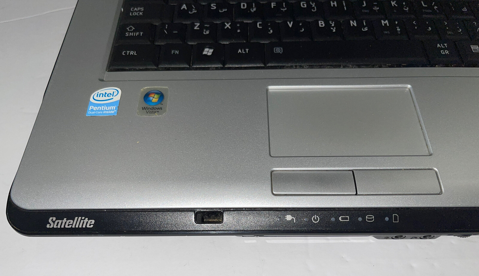 15.4” Toshiba Satellite L300-129 Laptop 2GB RAM 160GB HDD Windows VISTA 4 PARTS!