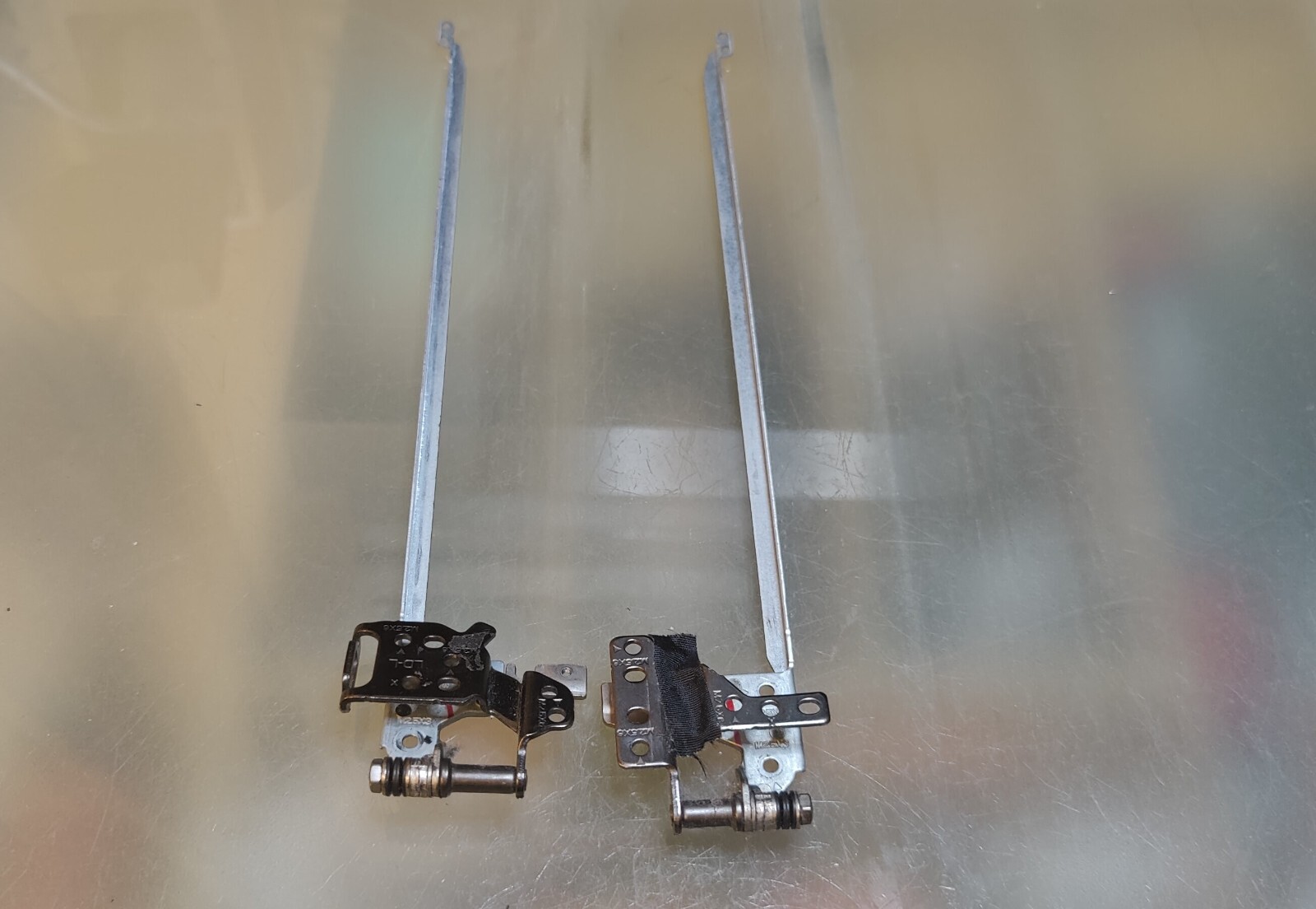 ACER A515-51 A615-51 A315-53 A315-33 A315-41 HINGES AM28Z000100 AM28Z000200