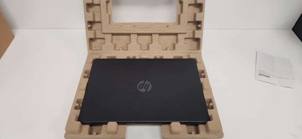 HEWLETT PACKARD HP 14 LAPTOP (P04018711)