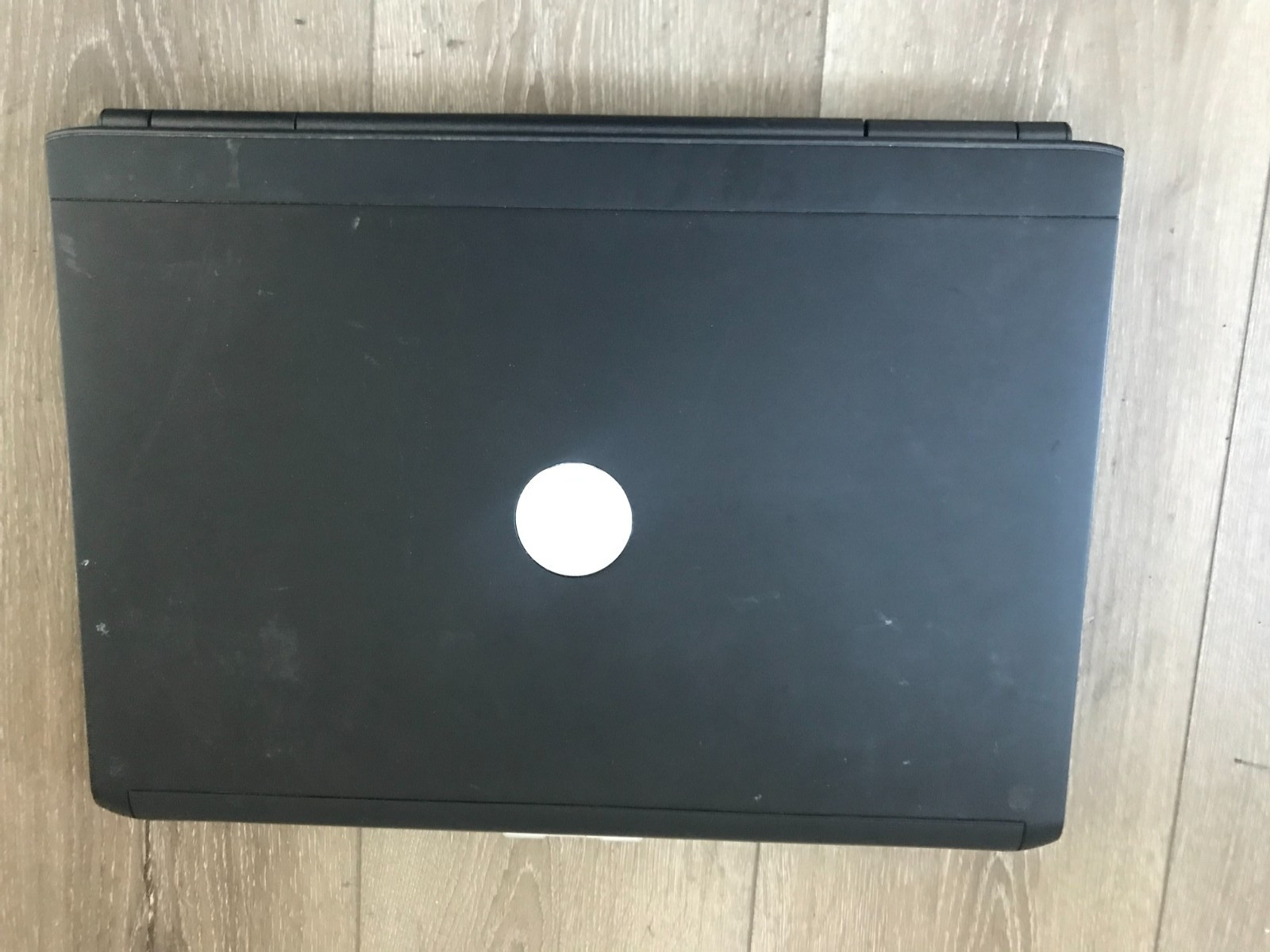 Dell VOSTRO 1700 17″ Intel Celeron 550 2.00GHz 1.00GB RAM 120GB HDD Win 7 Pro