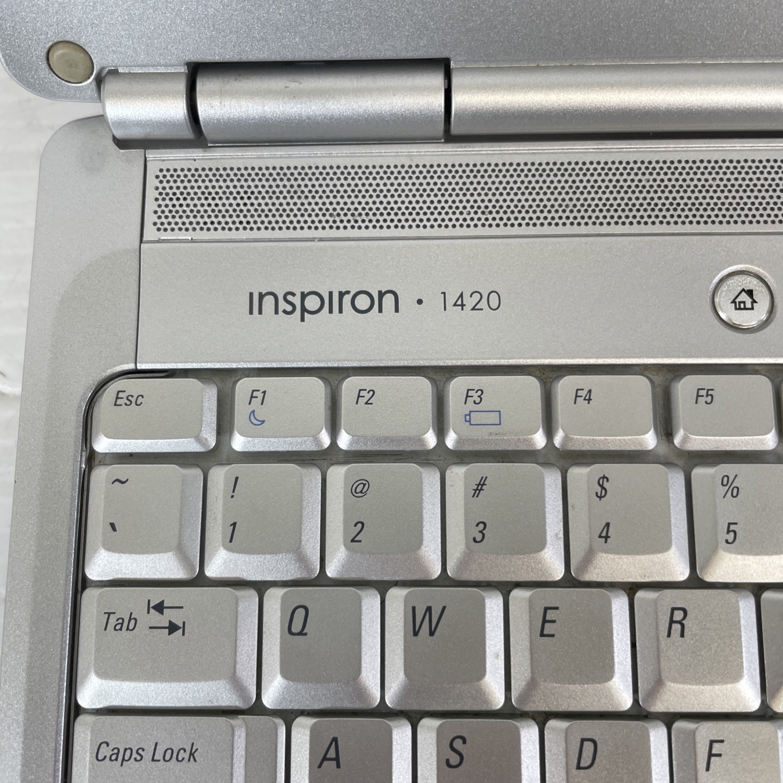 Retro Gaming Dell Inspiron 1420 Intel Core 2 Duo 2GHz 3GB RAM 80GB HDD WinXP Pro