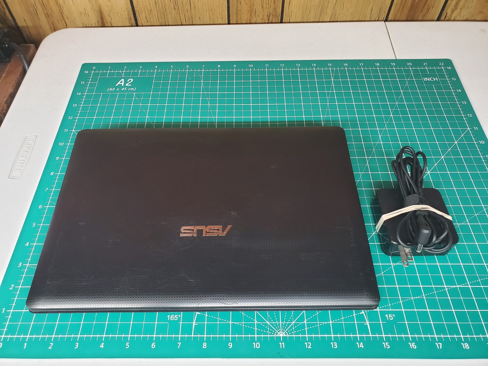 ASUS K84L-4KVX Laptop. 14.1″, windows 10, 128gb ssd, 4gb ram, i3-2330m cpu