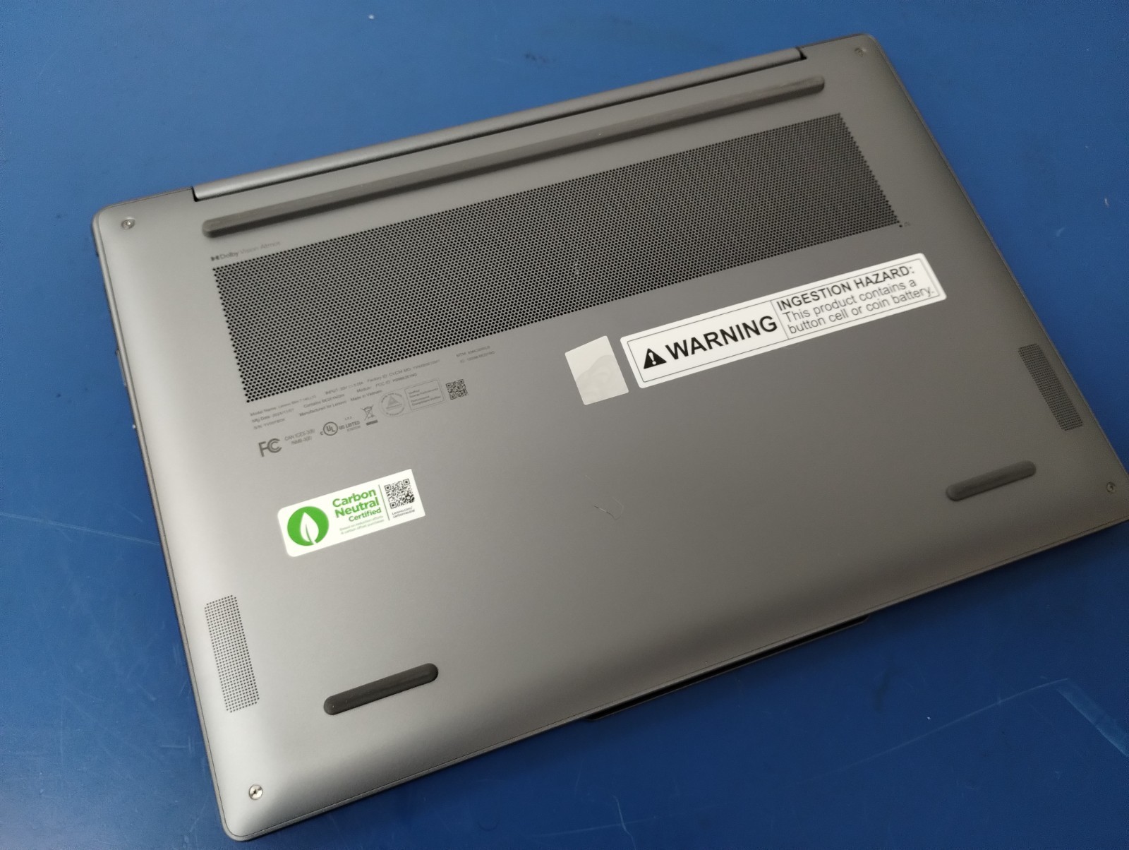 Lenovo Slim 7 14ILL10, Intel Core Ultra 7, 2.20 GHz, 32 GB RAM, 1 TB NVMe SSD