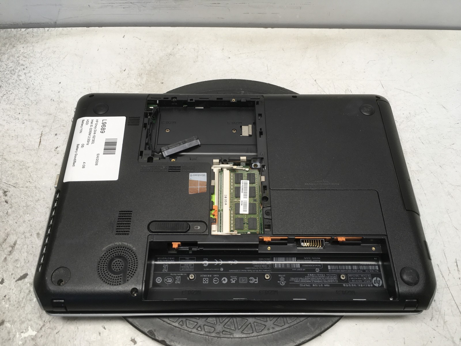 HP Envy DV4-5213CL Intel i5-3210M 2.5GHz 4 GB NO HDD No Batt