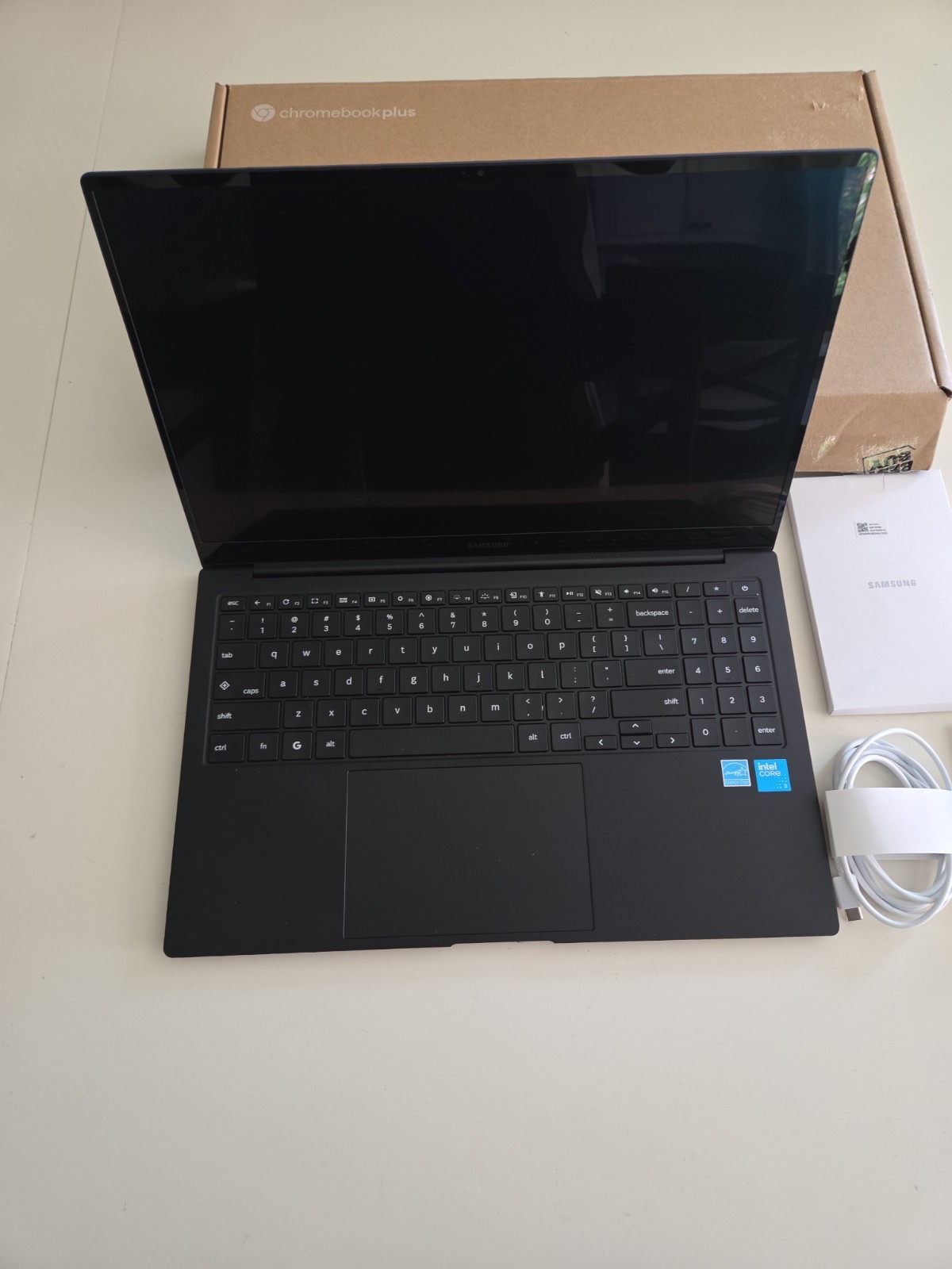 Samsung – Galaxy Chromebook Plus 15.6 with Google AI – AMOLED Intel Core 3 – 8GB