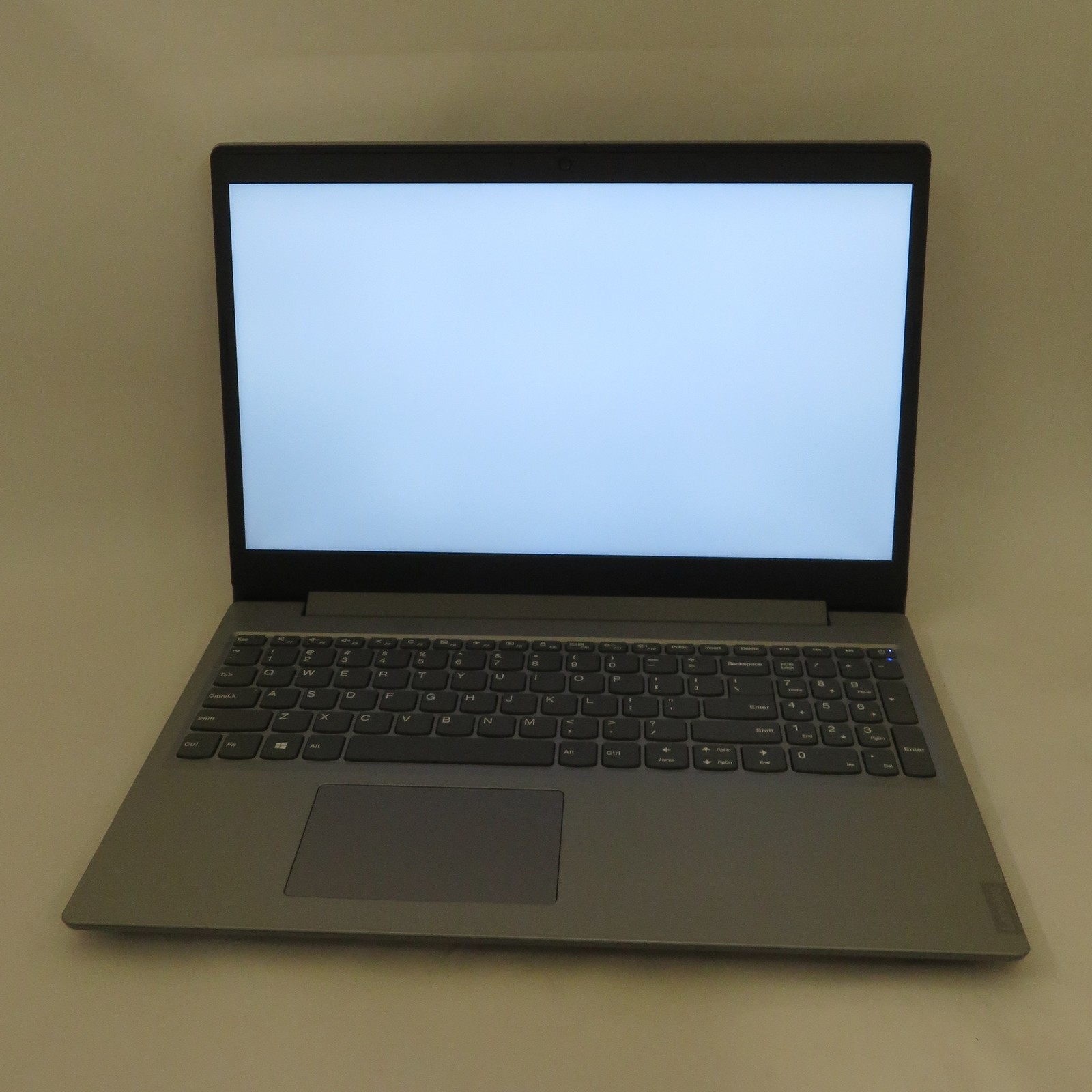 Lenovo IdeaPad L340-15API AMD RYZEN 3 3200U 2.6GHz 8GB RAM 1TB W11 Home DVD RW