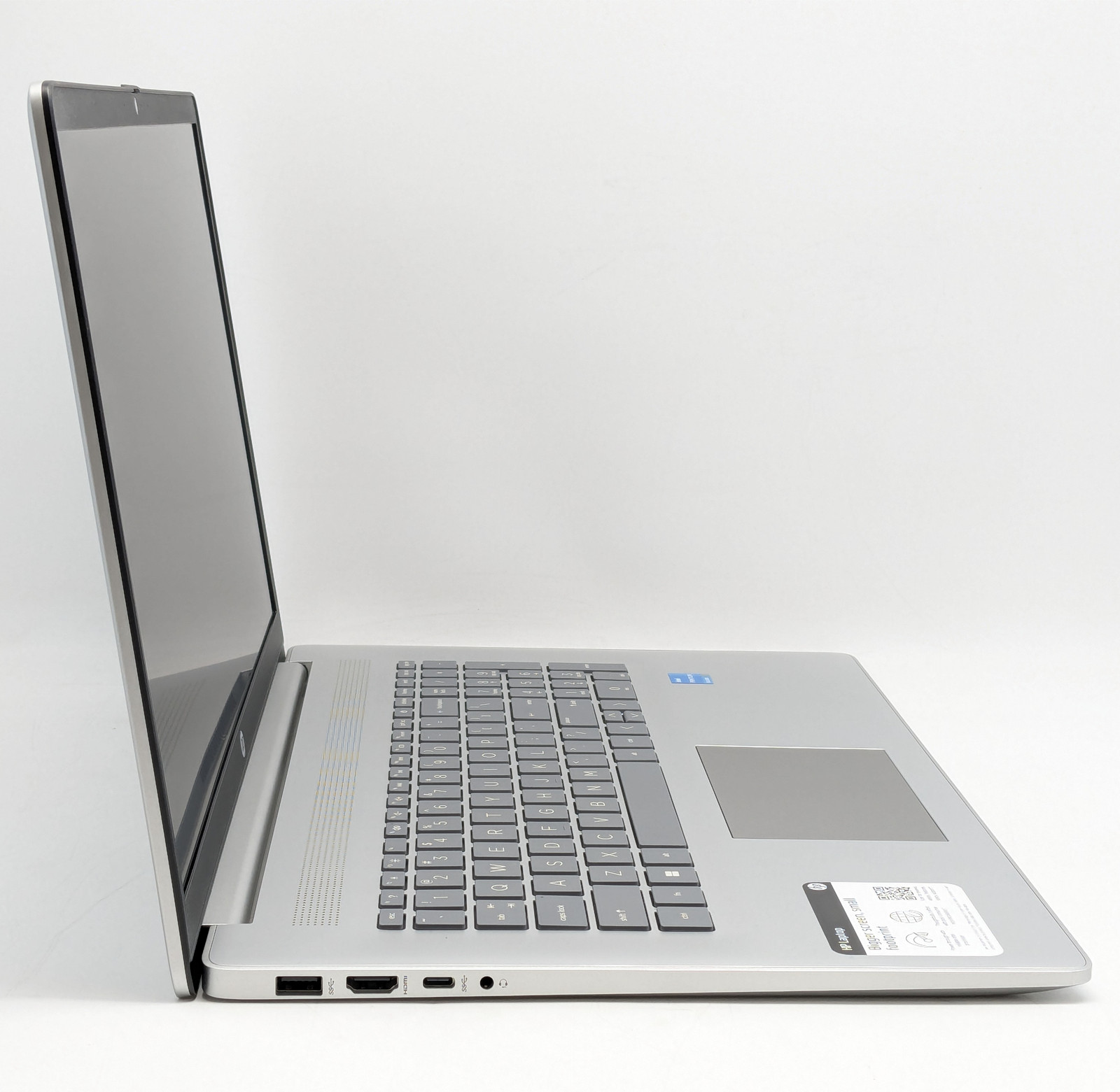 HP Laptop 17-cn0276nr 17.3″ Intel Pentium Silver N6000 8GB DDR4 512GB SSD W11H