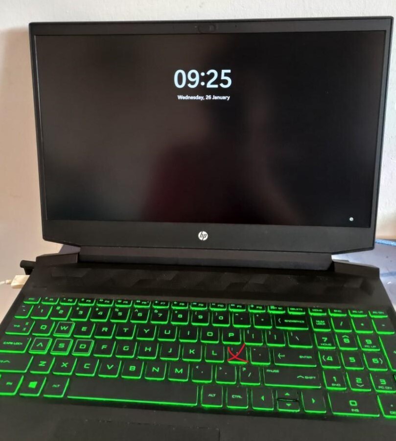 HP Pavilion 15-dk0056wm 15.6 inch (256GB, Intel Core i5 9th Gen., 2.40GHz, 8GB)