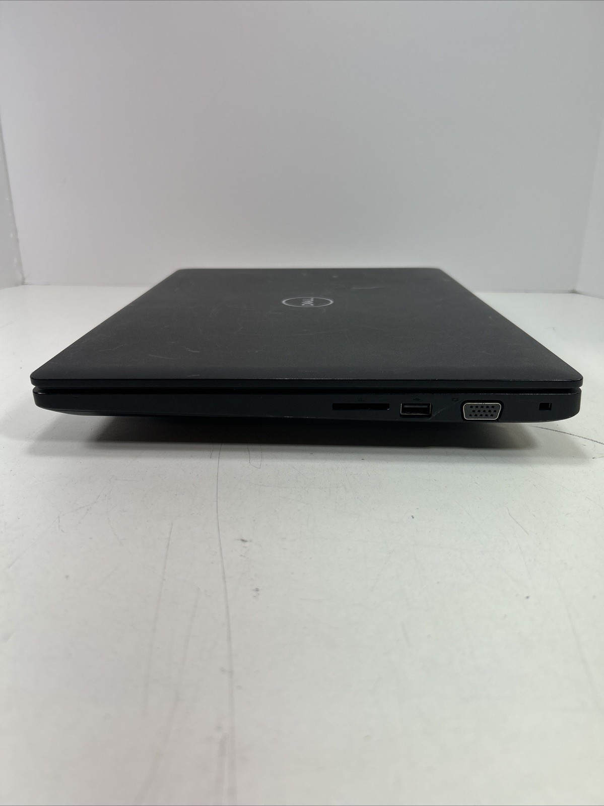 Dell Latitude 3480 i3-6006u 16GB Ram 250GB SSD Win 11 Pro Battery Is Good
