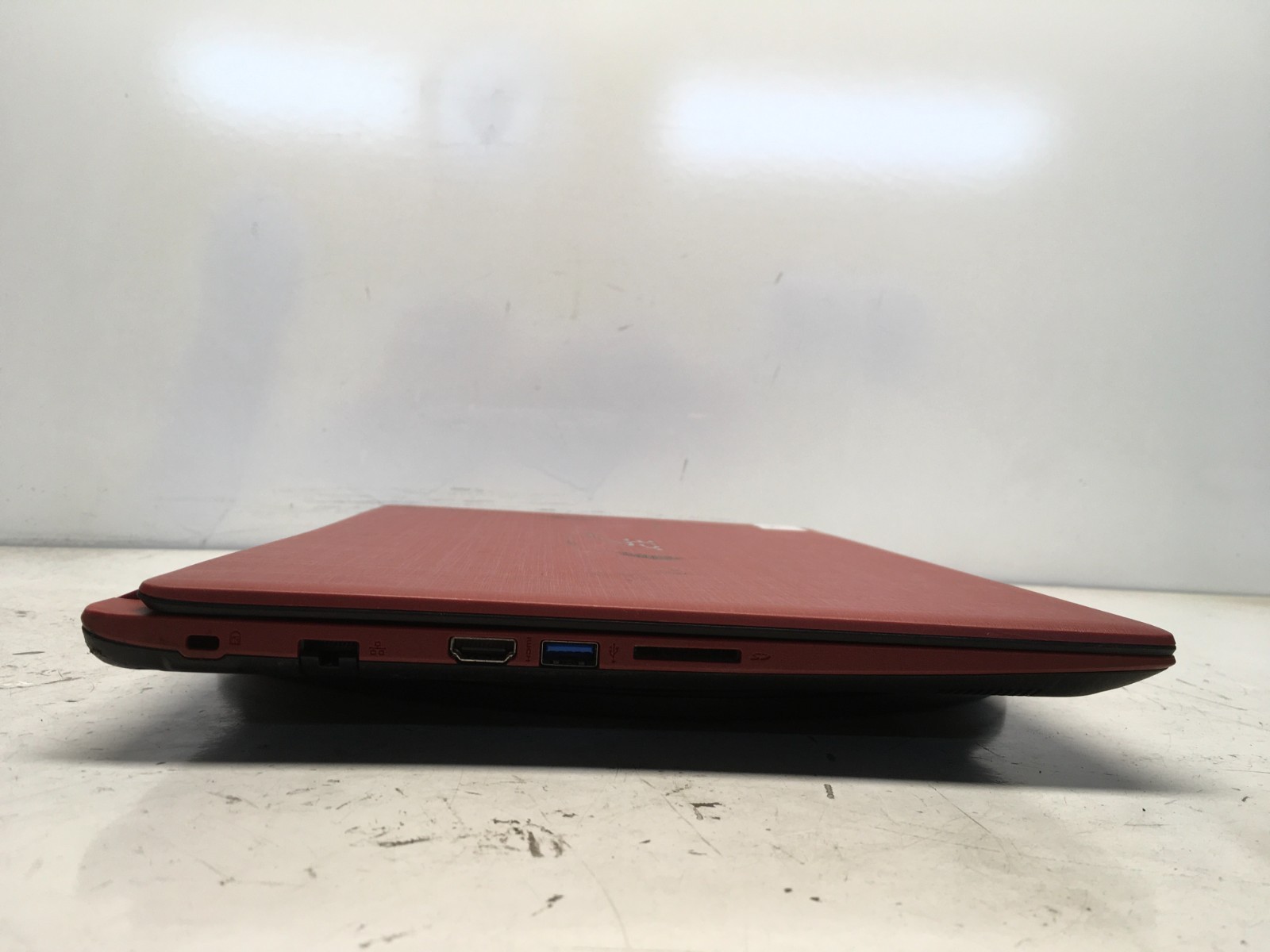 Acer Aspire 3 A315-31-C8WK Intel Celeron N3350 1.1GHz 4 GB NO HDD