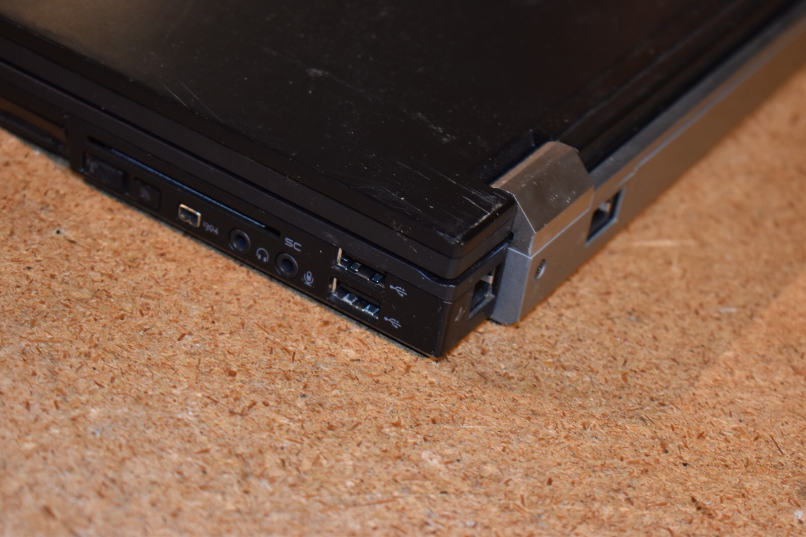 Dell Latitude E6500 Core 2 Duo 2.53GHz 2GB RAM 120GB HDD Windows XP Pro 32-bit