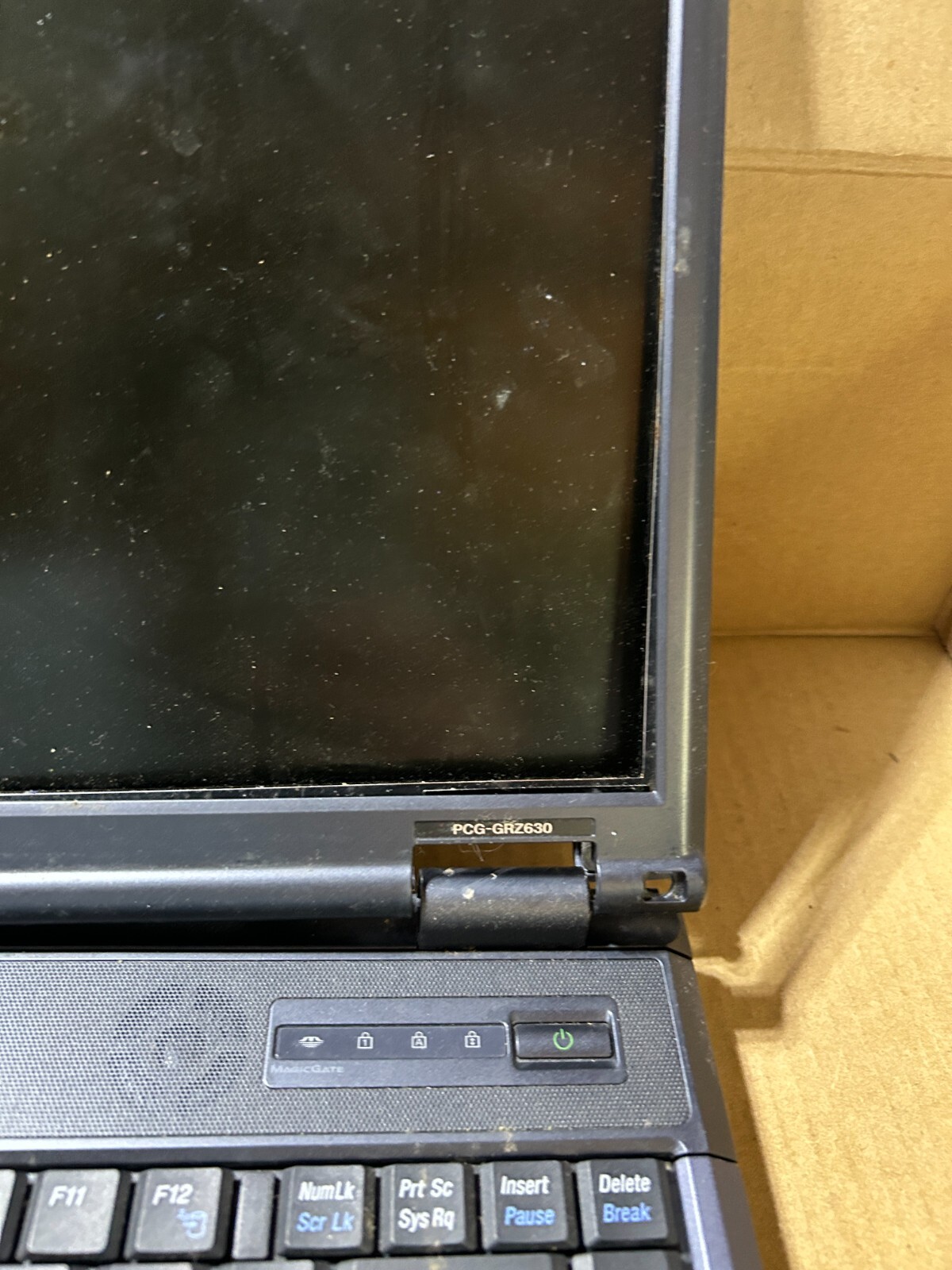 Used – Parts – Sony Vaio PCG-8L2L Laptop – Intel Pentium 4 – 1GB RAM – No HDD