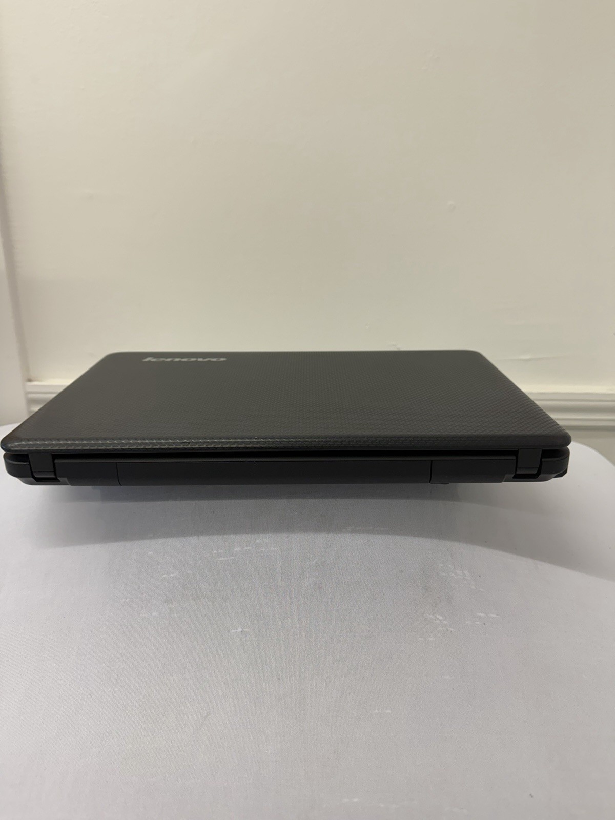 Lenovo 6550 Laptop – Good Screen – Intel Duo T6600 – Read Des