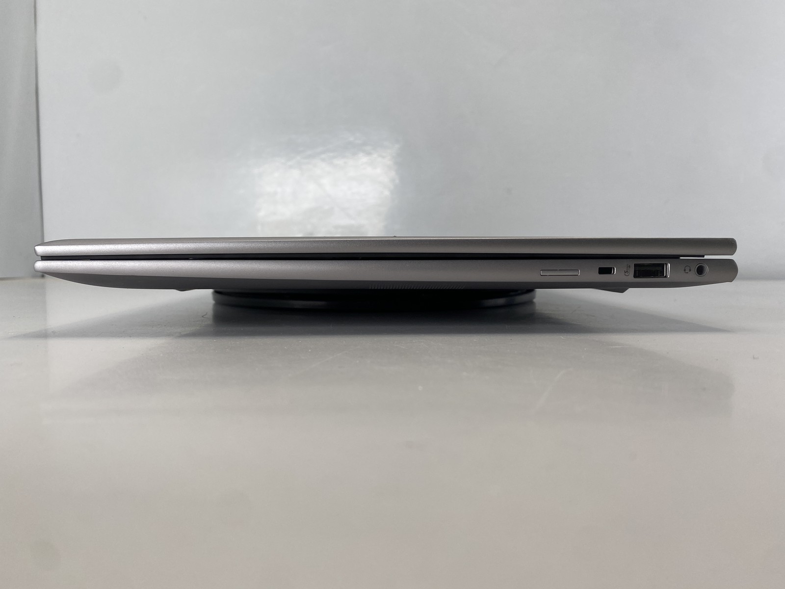 HP Laptop ZBook FireFly 16 G11 15.9″ Intel Core Ultra 7 256GB- Silver