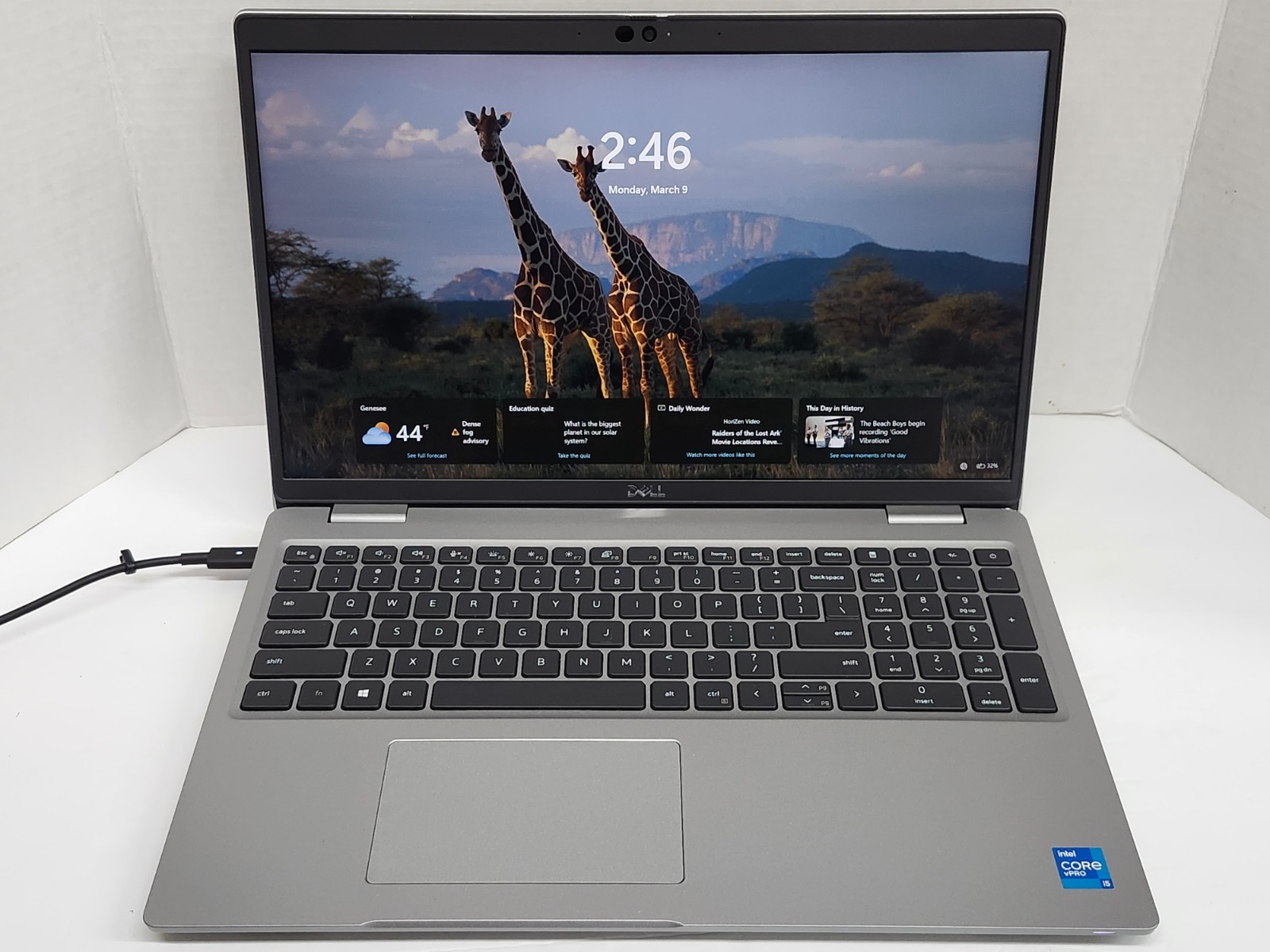 Dell Latitude 5520 Laptop – 11th Gen i5-1145G7 16GB 512GB Cam Backlit Touch Sp1