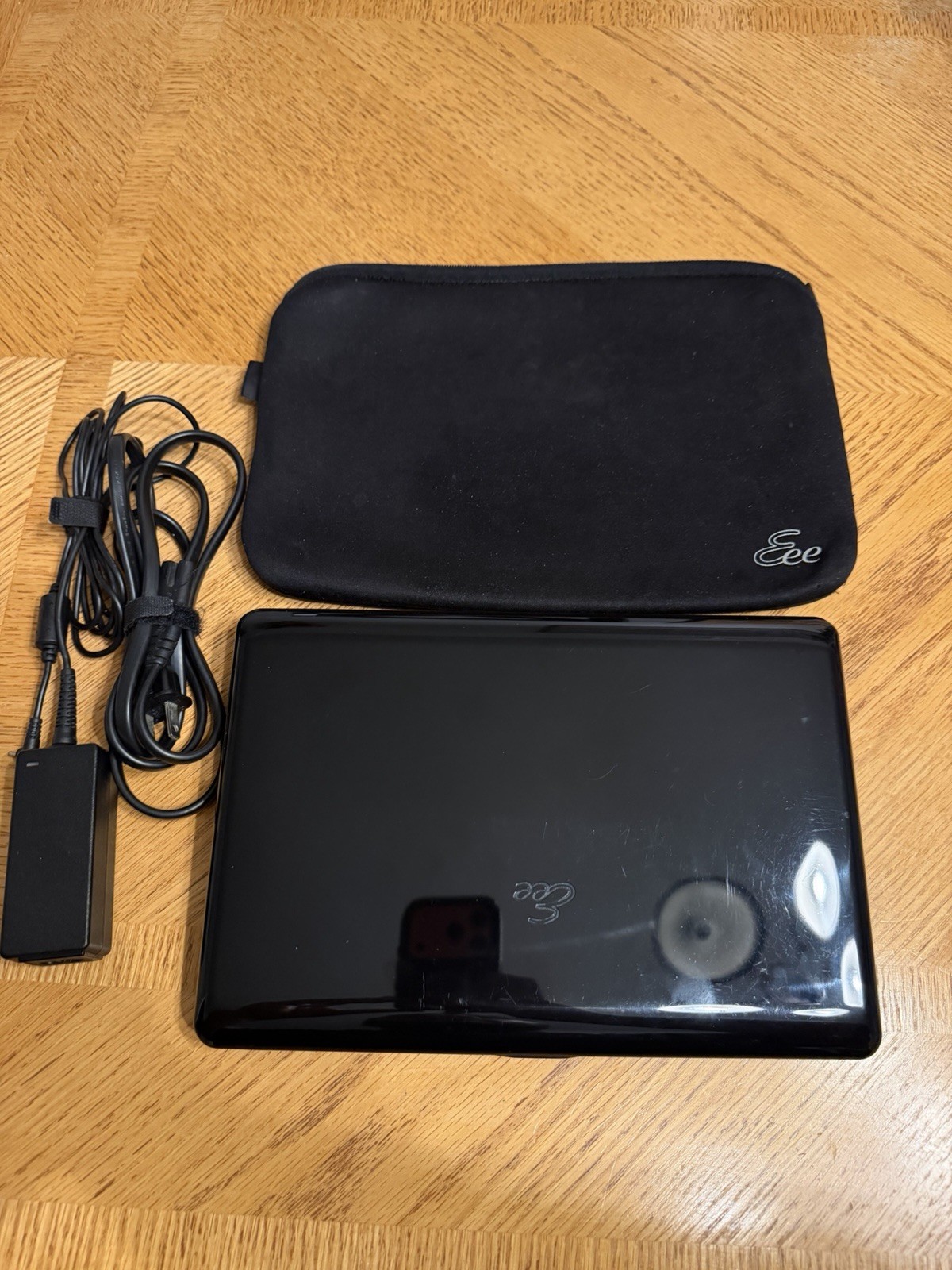 Asus EEE PC 1005HA Windows 7 10in Mini Black Laptop Intel Atom N280 220Gb HDD