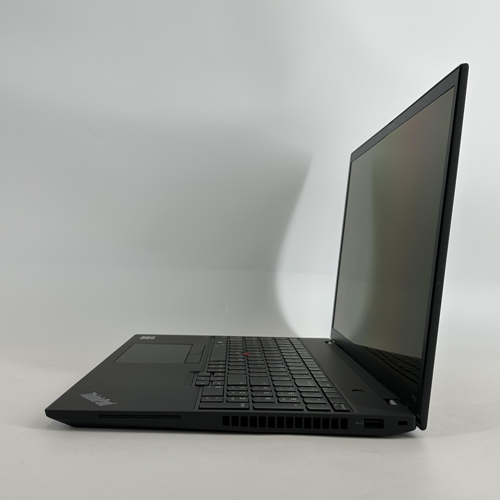Lenovo ThinkPad P16s Gen 2 UHD+ 3.3 GHz Ryzen 7 PRO 7840U 64GB 1TB SSD Excellent