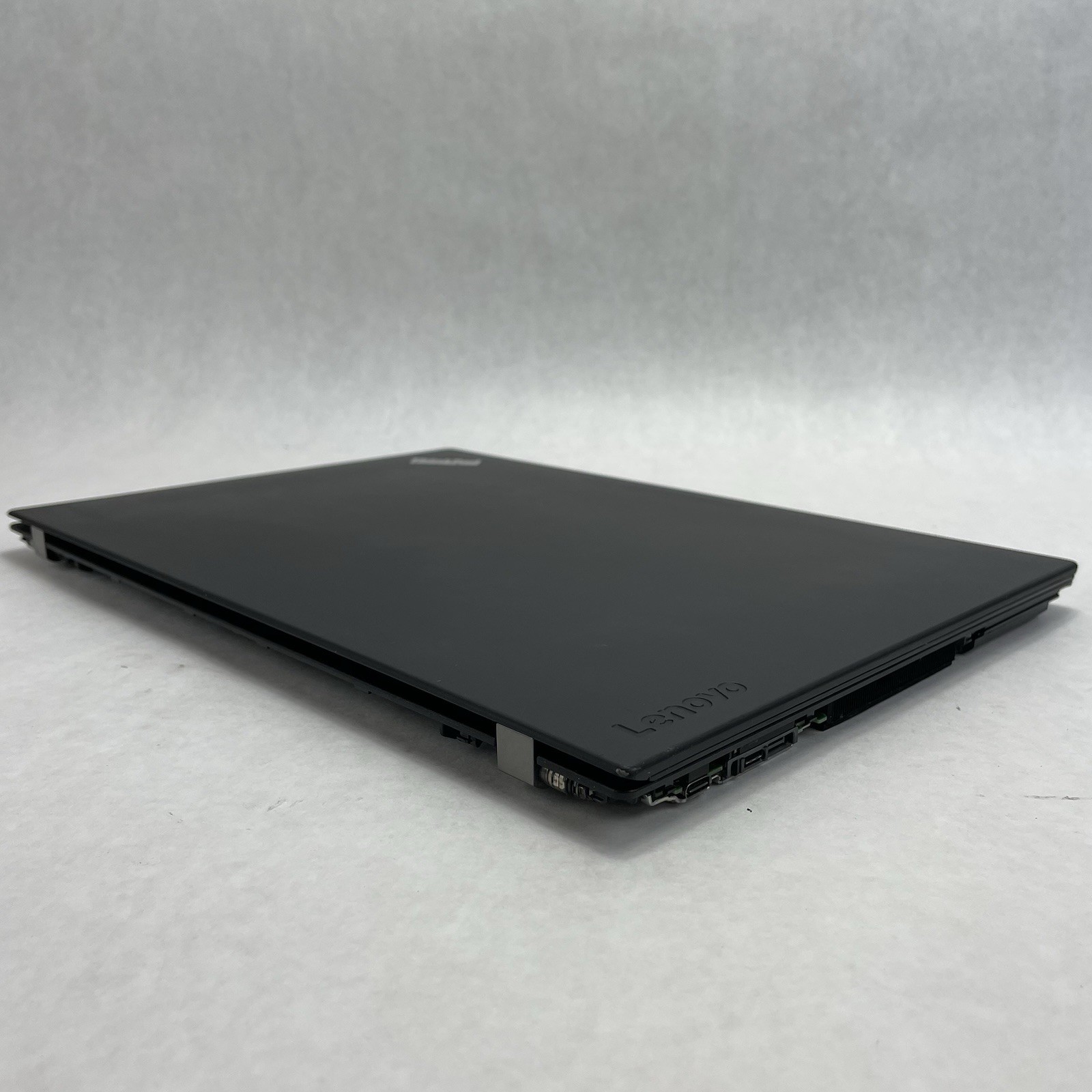 Lenovo ThinkPad T480 14″ i5-8350U 1.70 GHz 8 GB RAM No SSD/OS/AC/Batt- No Bottom