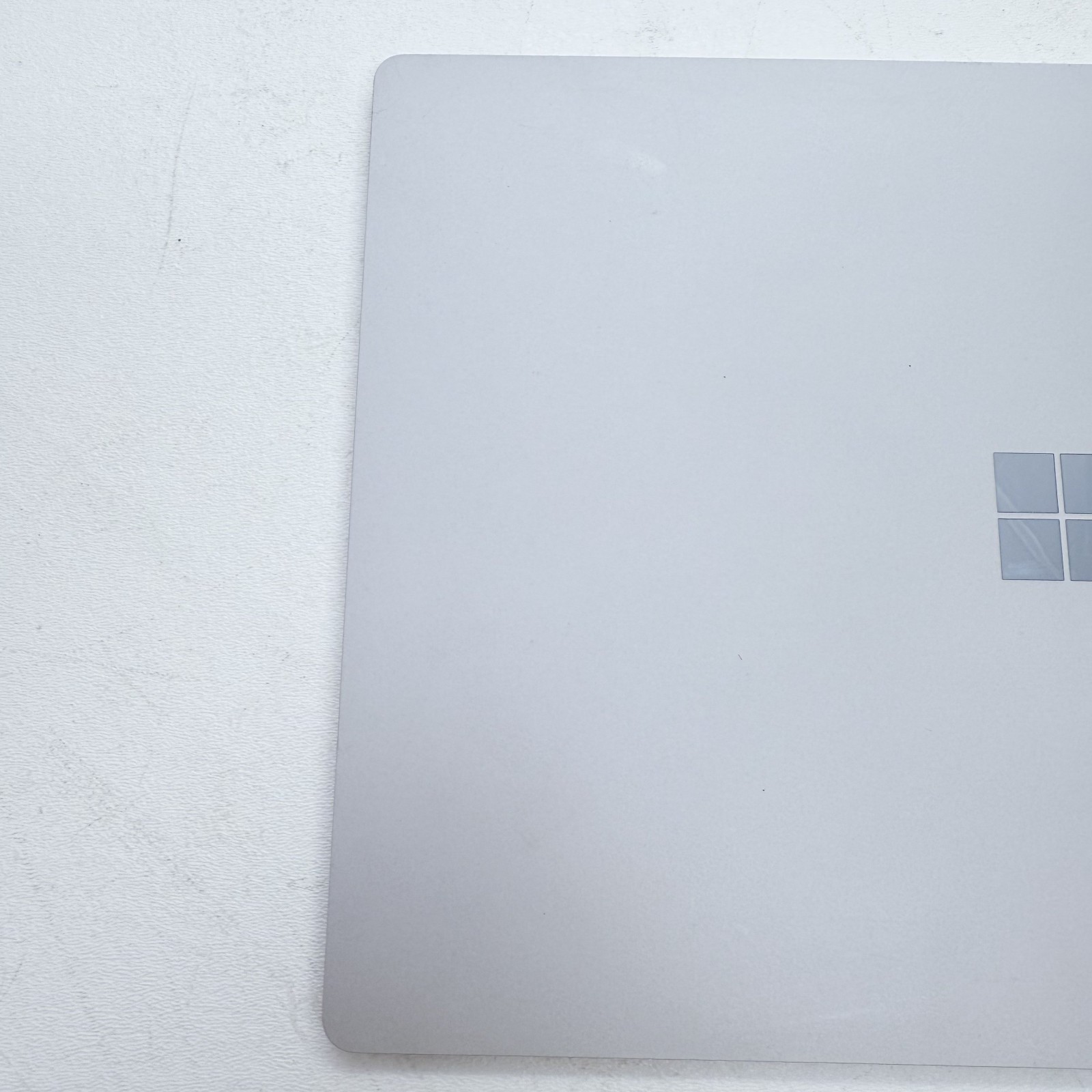 Microsoft Surface Book 2 Tablet 1832 i5 8GB RAM 256GB SSD – NO TOUCHSCREEN*READ*