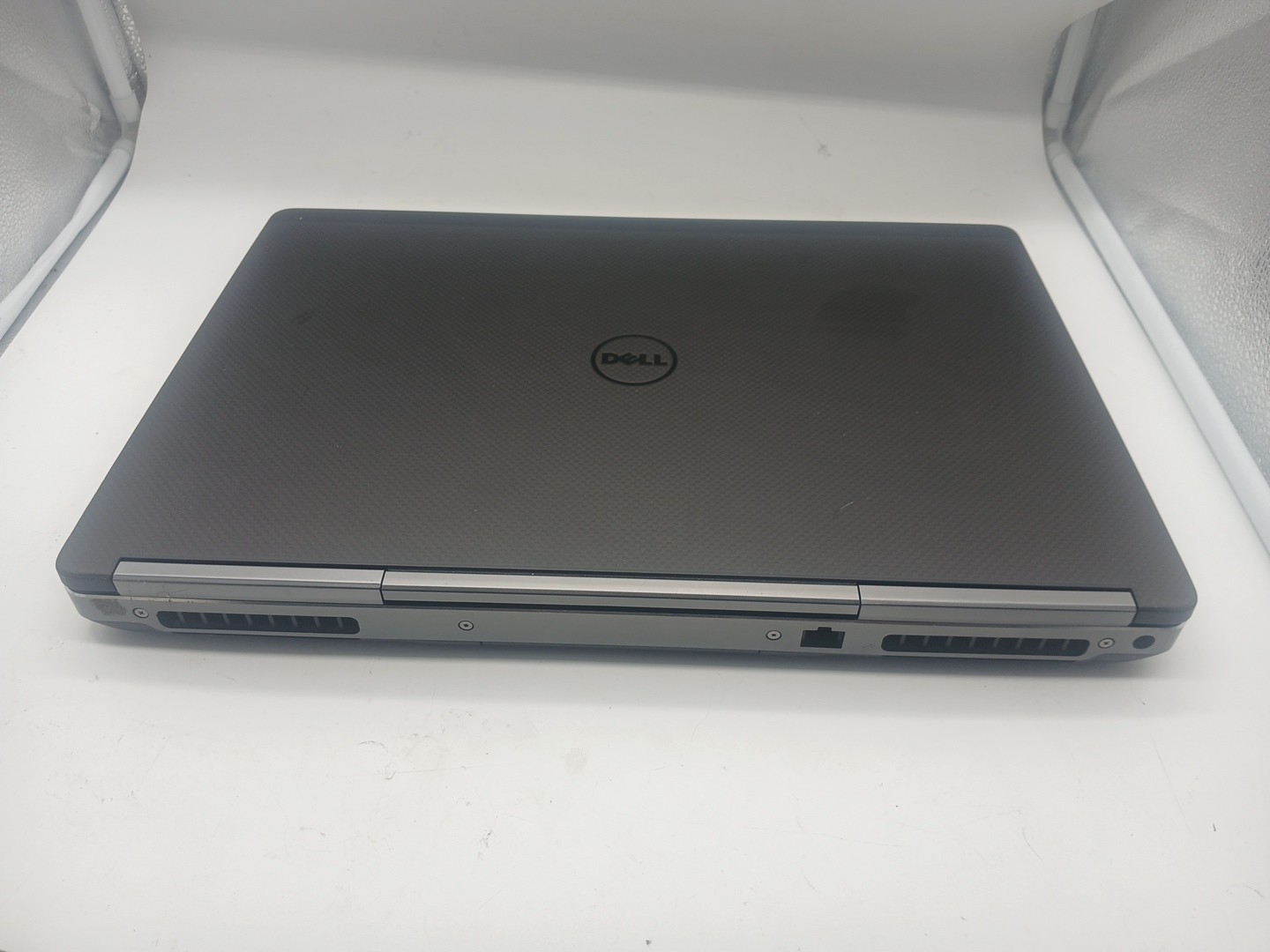Dell Precision 7710 Intel Xeon E3-1535M 2.90GHz V5 32GB RAM 1TB NVMe Win 11Pro