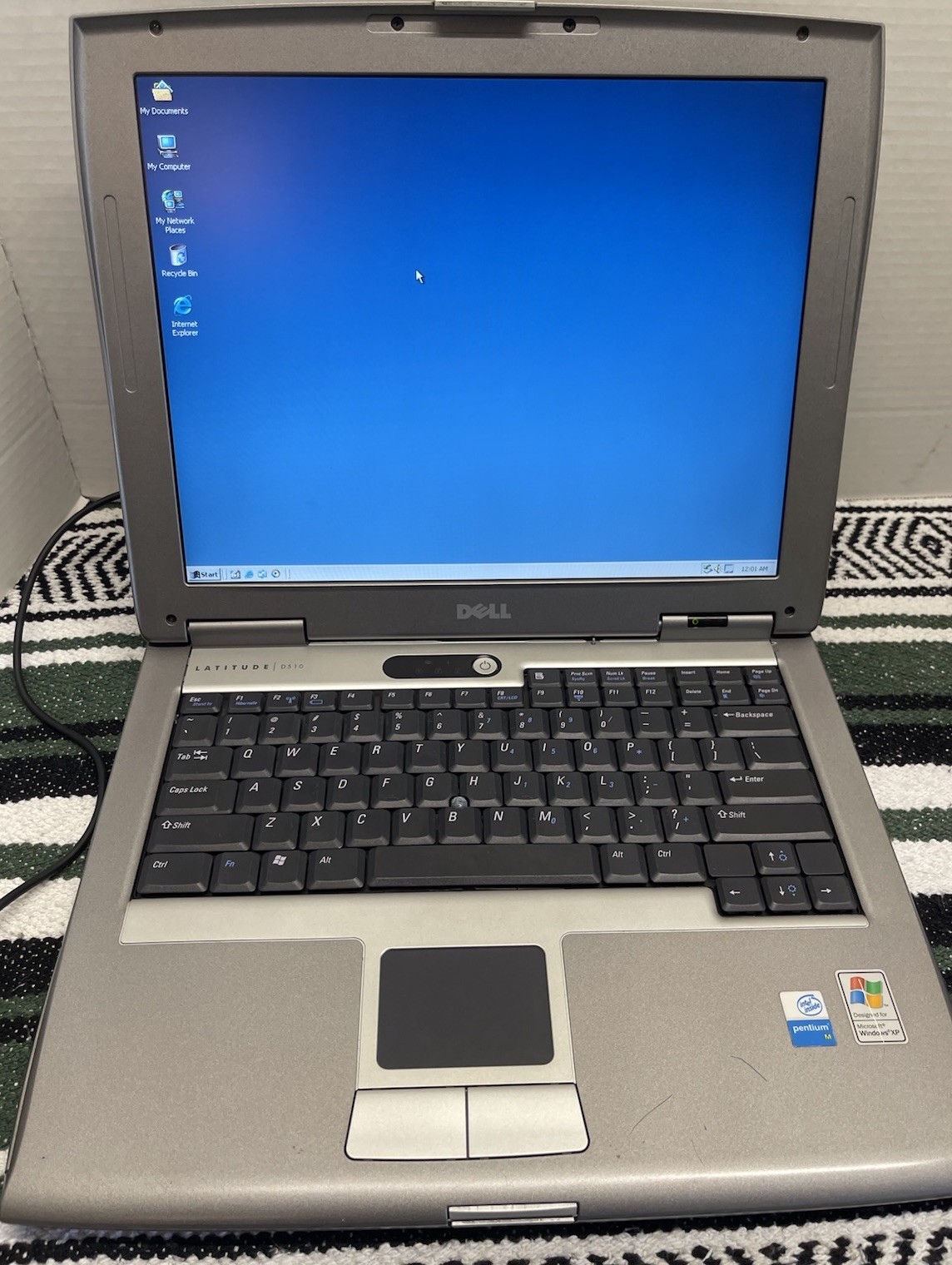 Working Vintage Dell Latitude D510 Windows 2000 Laptop Serial Printer USB Port