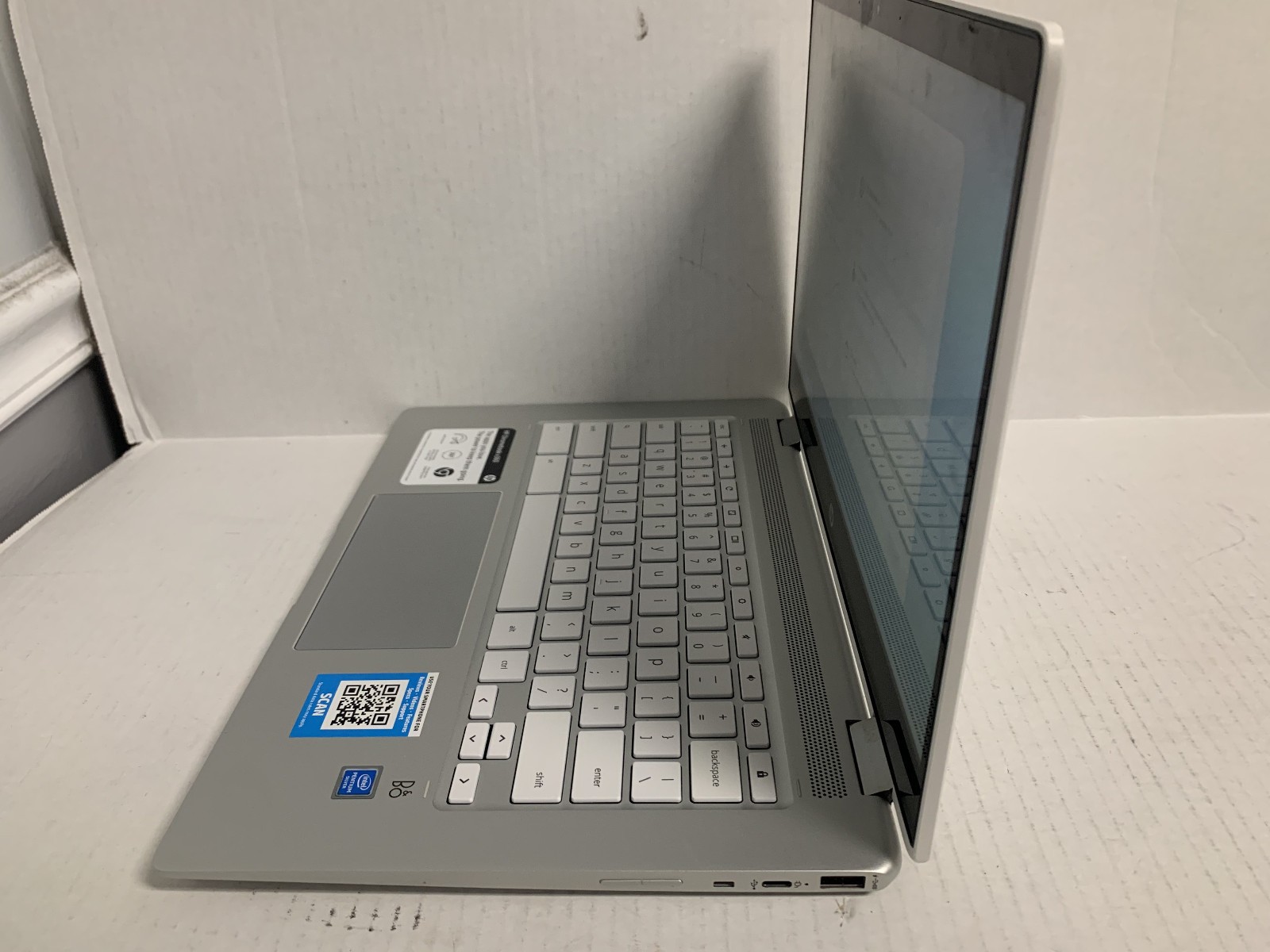 HP Chromebook x360 14b-ca0023dx 14″ Touchscreen 4GB Ram 64GB eMMC Storage
