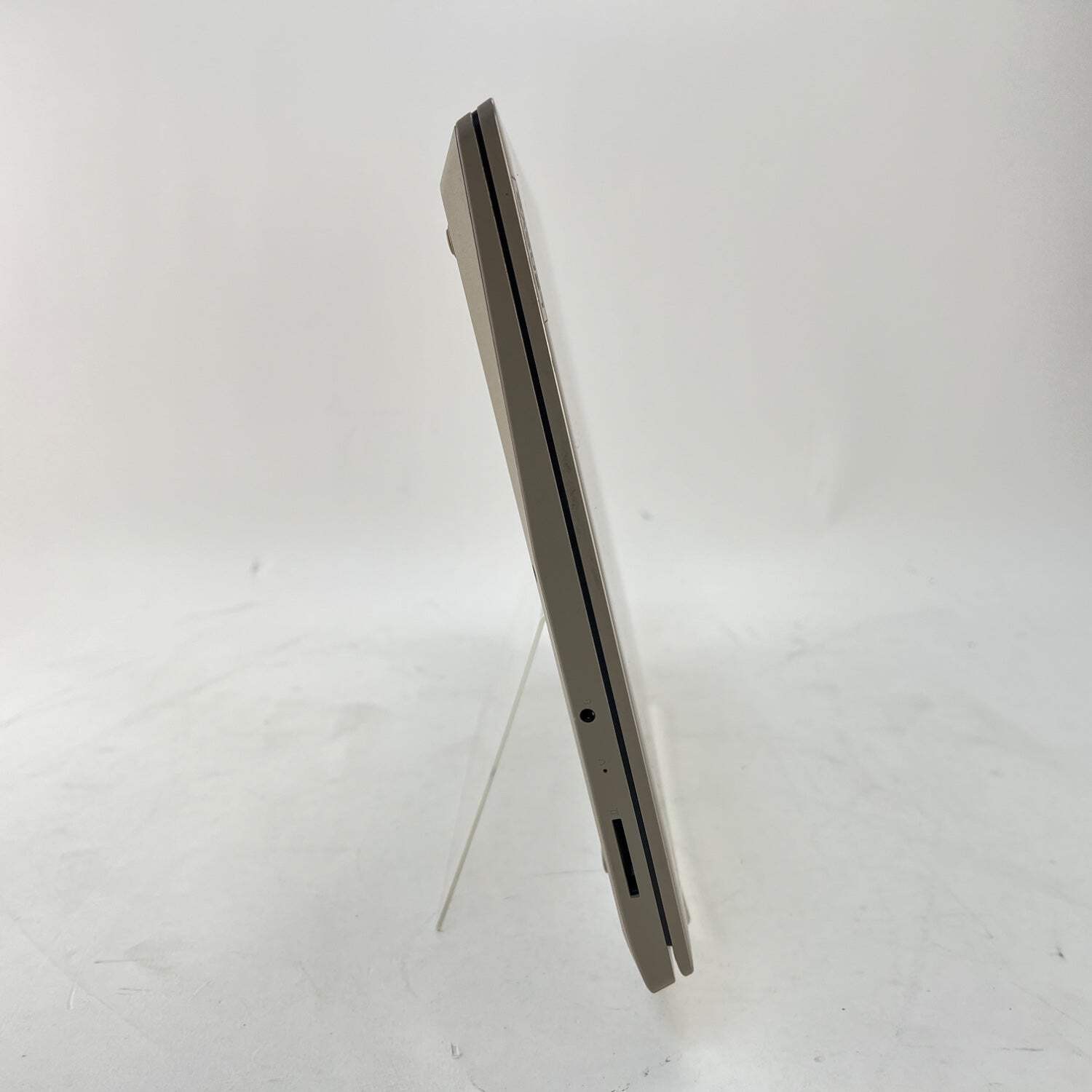 Lenovo IdeaPad 3 I5IIL05 15.6″ i3-1005G1 1.2GHz 4GB RAM 128GB SSD
